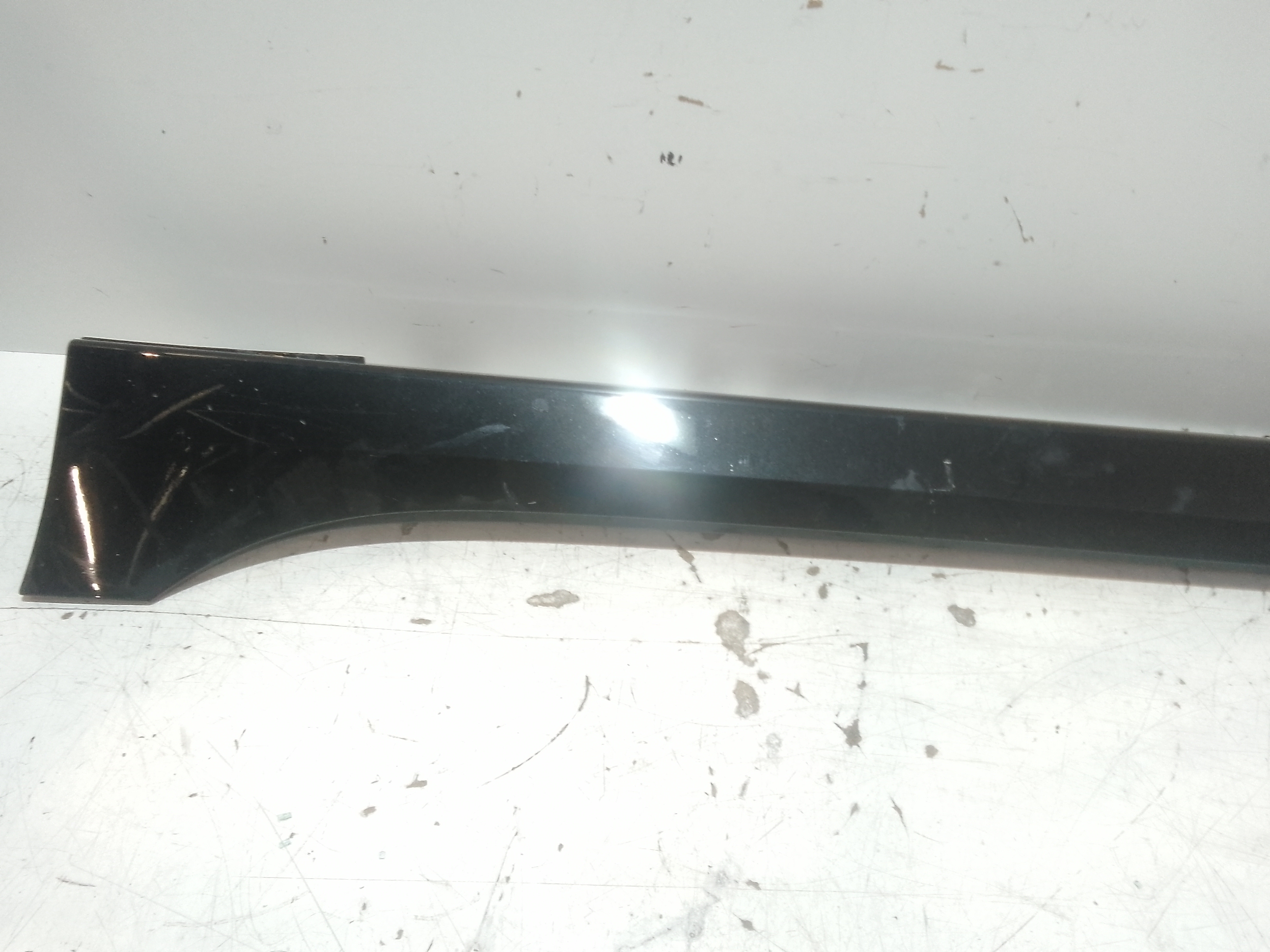 Minigonna Laterale Sinistra per Bmw Serie 1 F40 (19>) (2019 - In produzione)