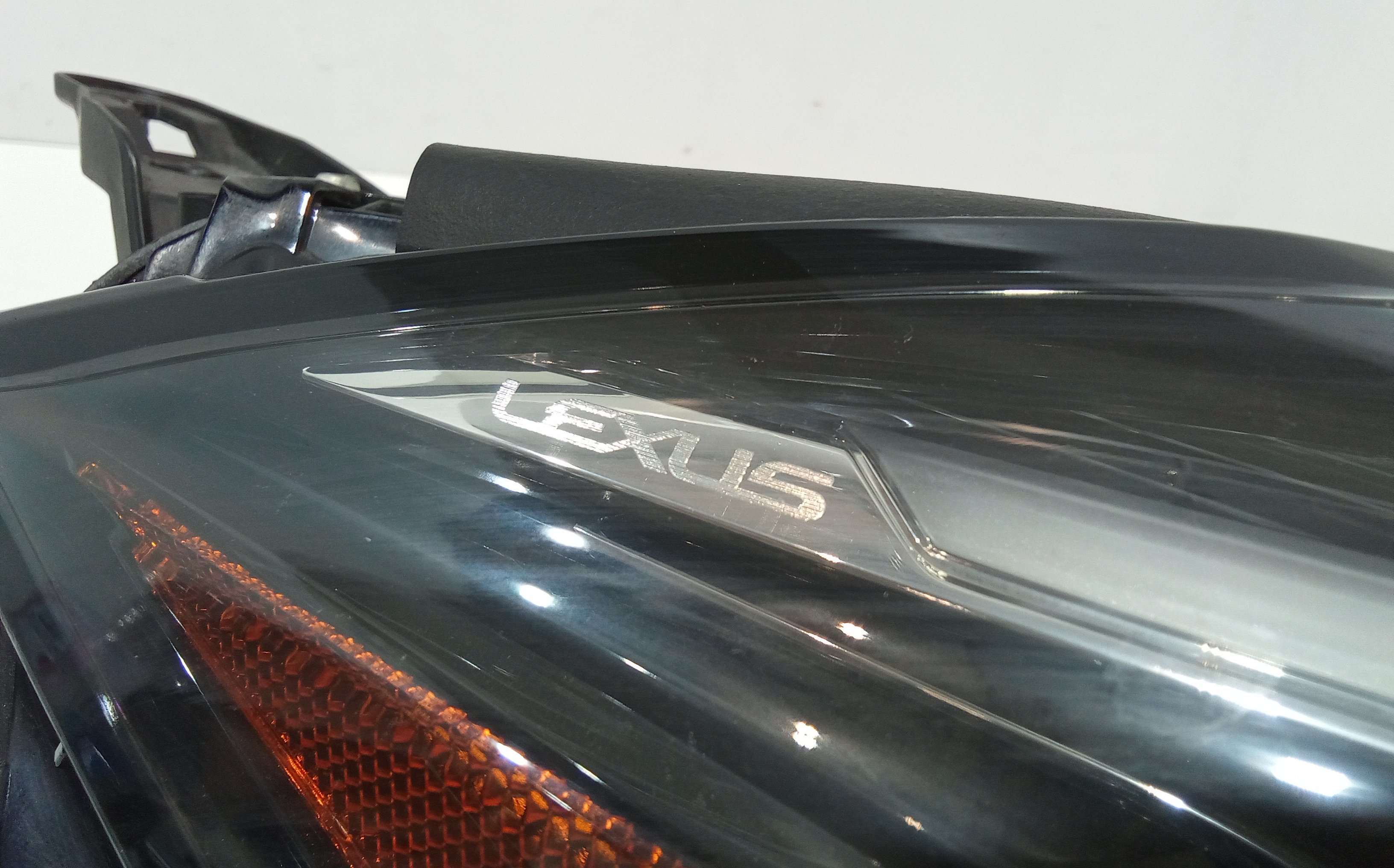 Faro anteriore DX allo Xeno per Lexus UX (2018 - )