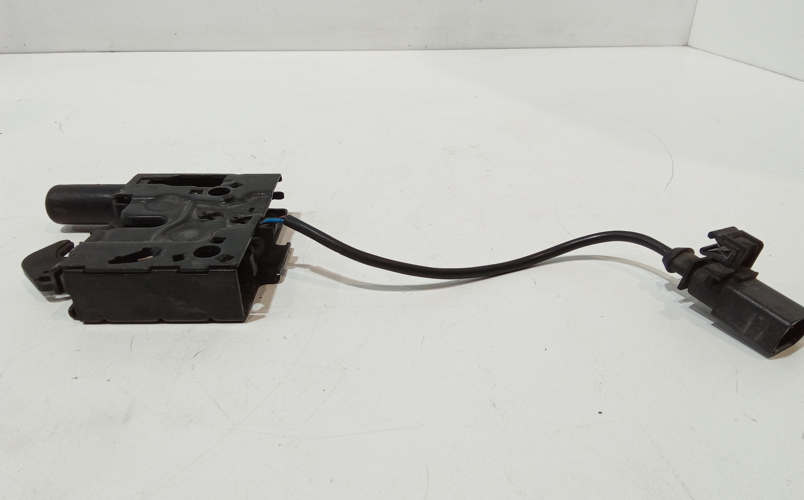 Serratura cofano anteriore per Volkswagen Golf VIII (2019 - 2023)