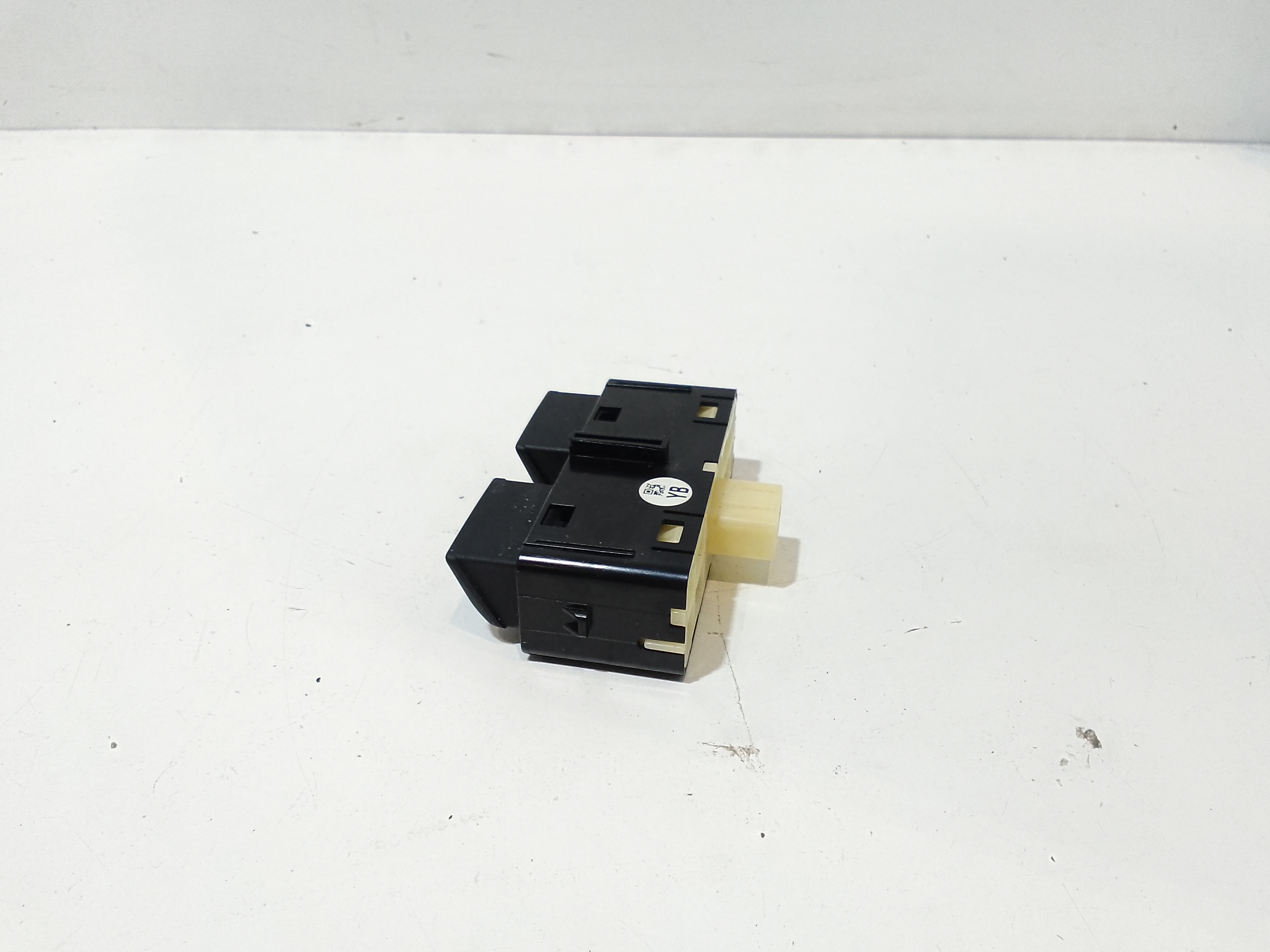 Pulsante apertura sportellino carburante per Lexus UX (2018 - )