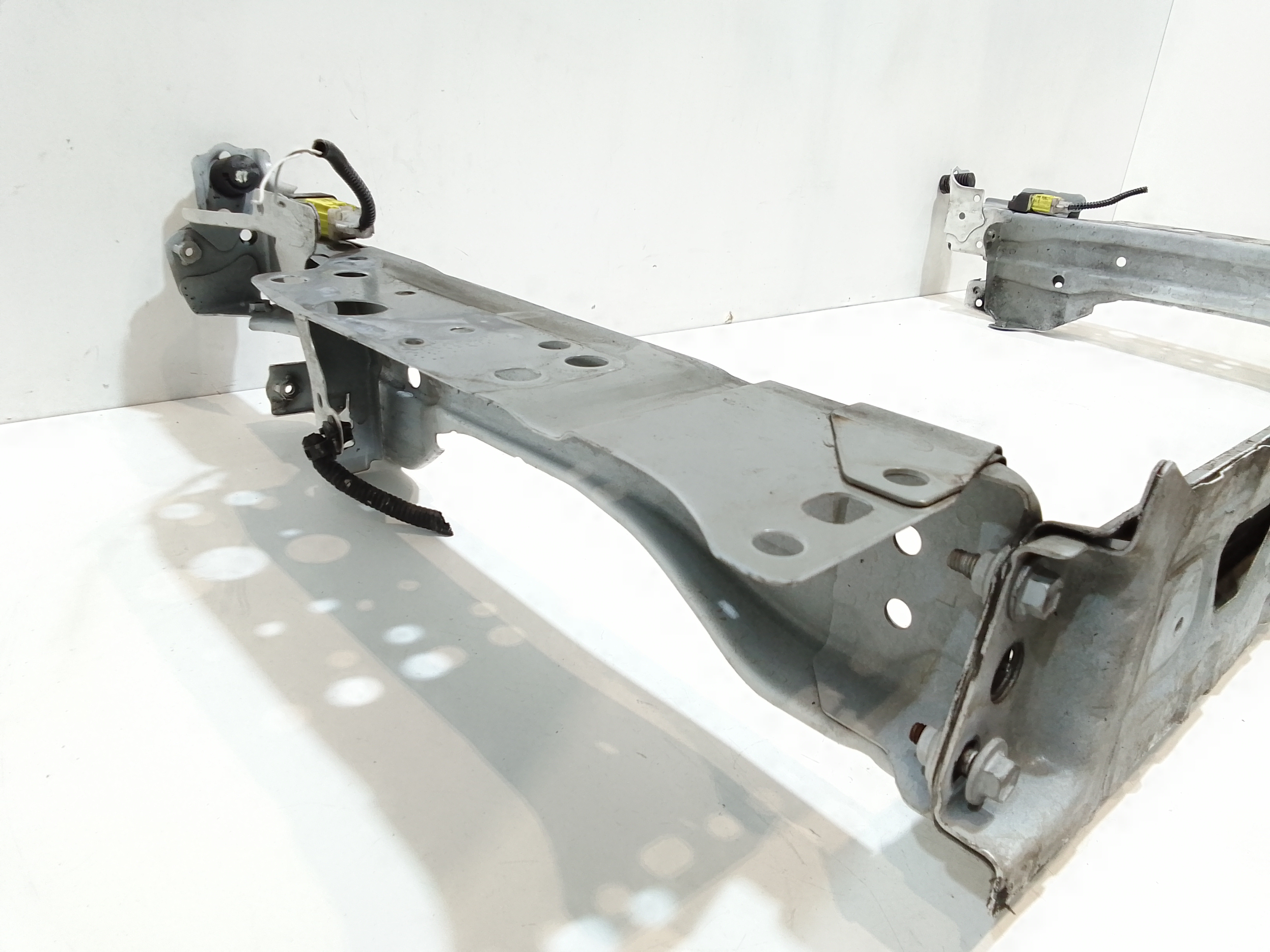 Calandra per Lexus UX (2018 - )