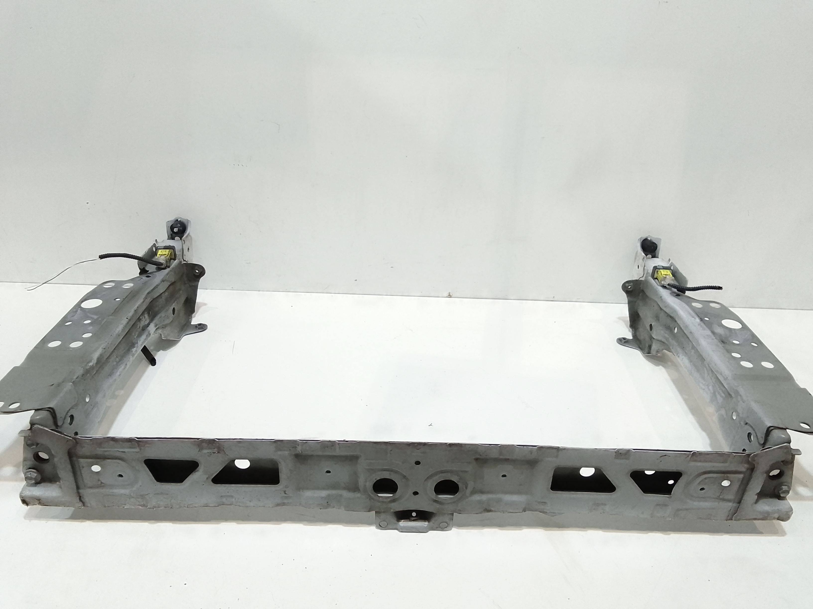 Calandra per Lexus UX (2018 - )