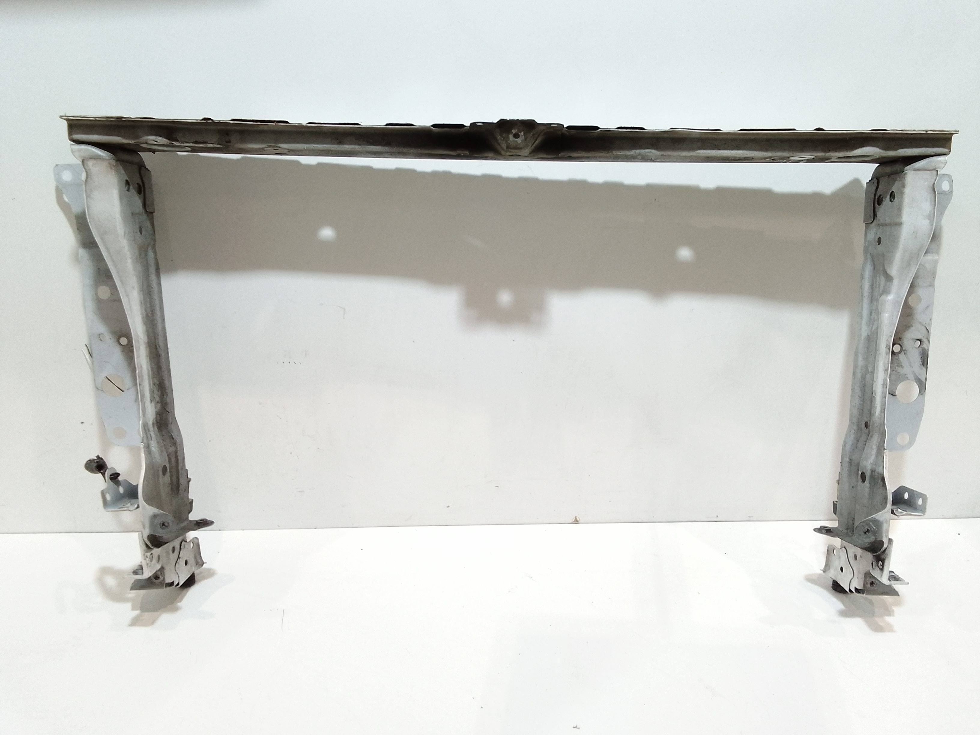 Calandra per Lexus UX (2018 - )