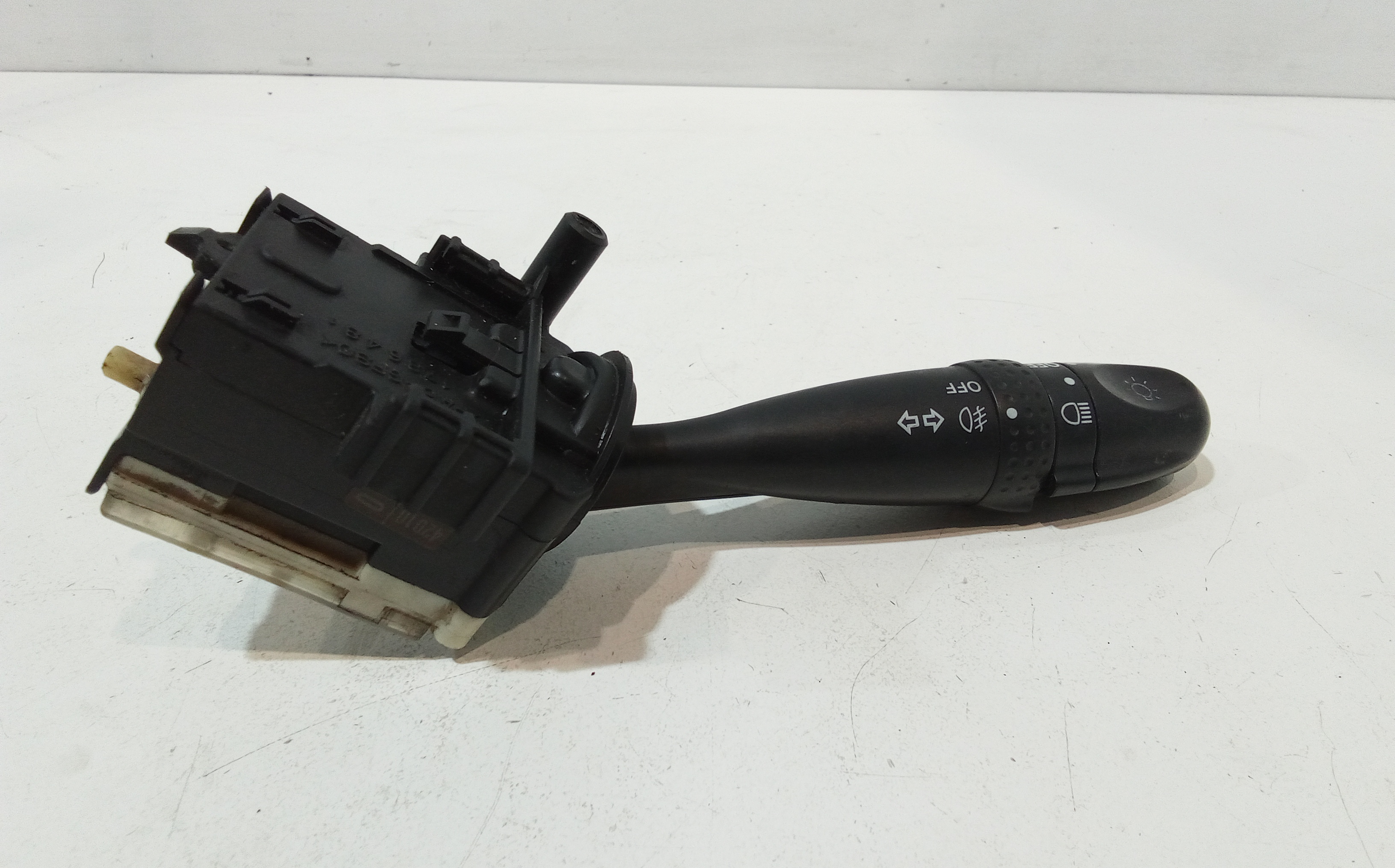 Devioluci sinistro per Toyota Corolla Verso 2 Serie (2004 - 2009)