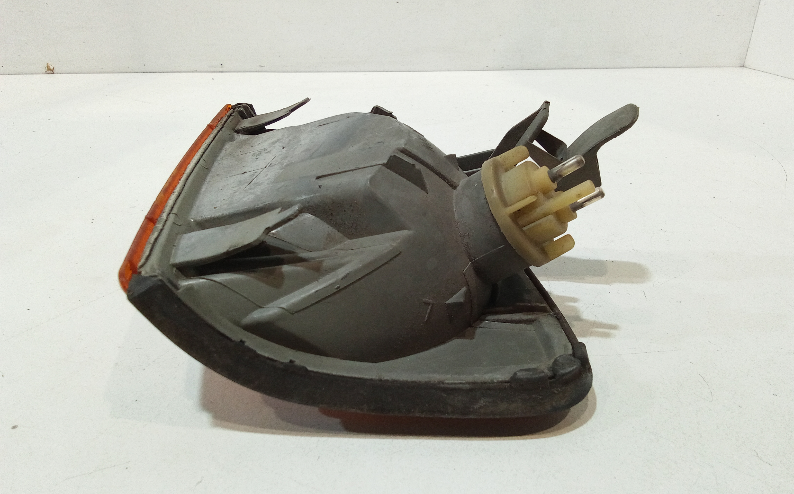 Freccia ant SX per Mercedes Classe C Berlina (w201) (82>93) (1982 - 1993)