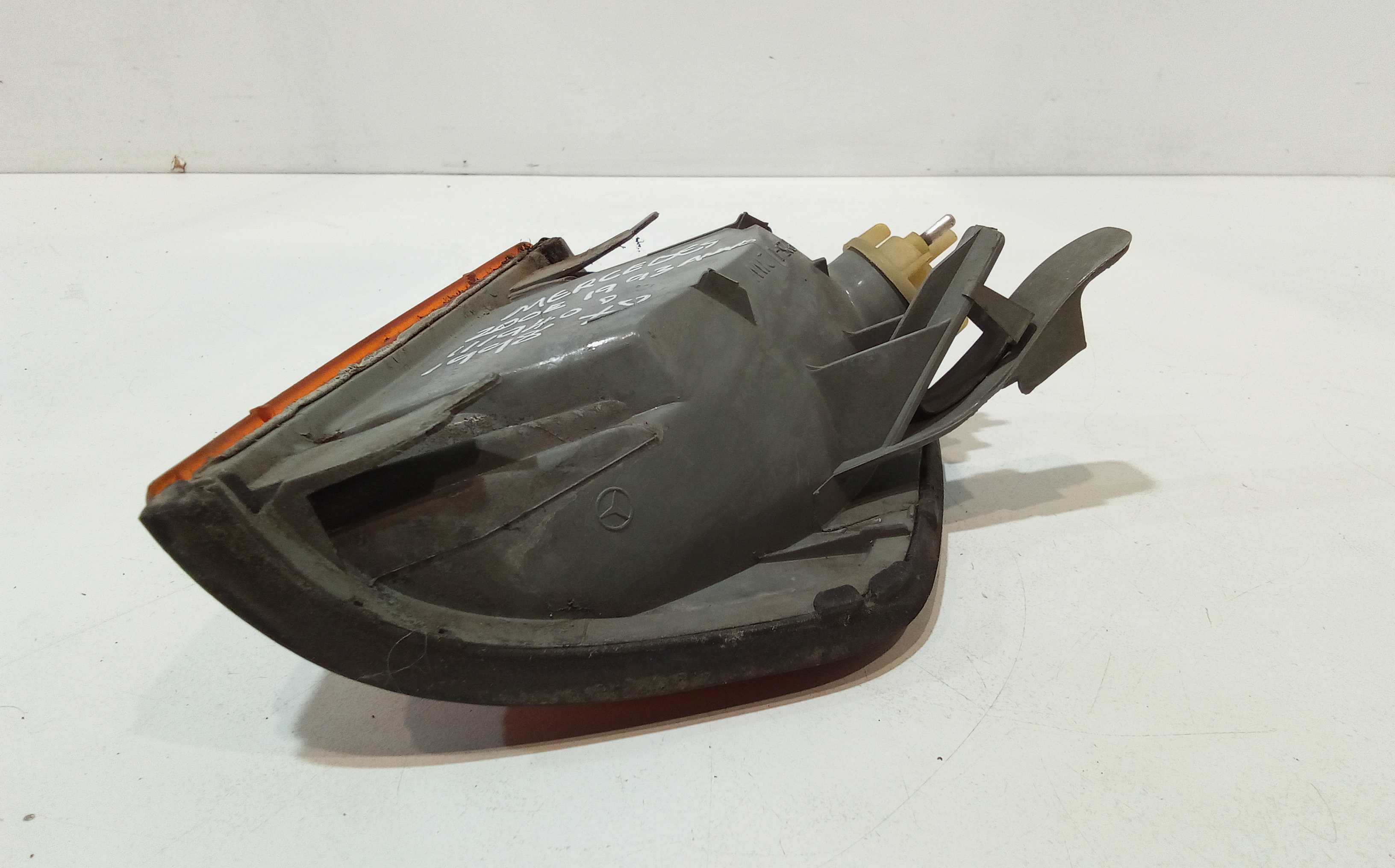 Freccia ant DX per Mercedes Classe C Berlina (w201) (82>93) (1982 - 1993)