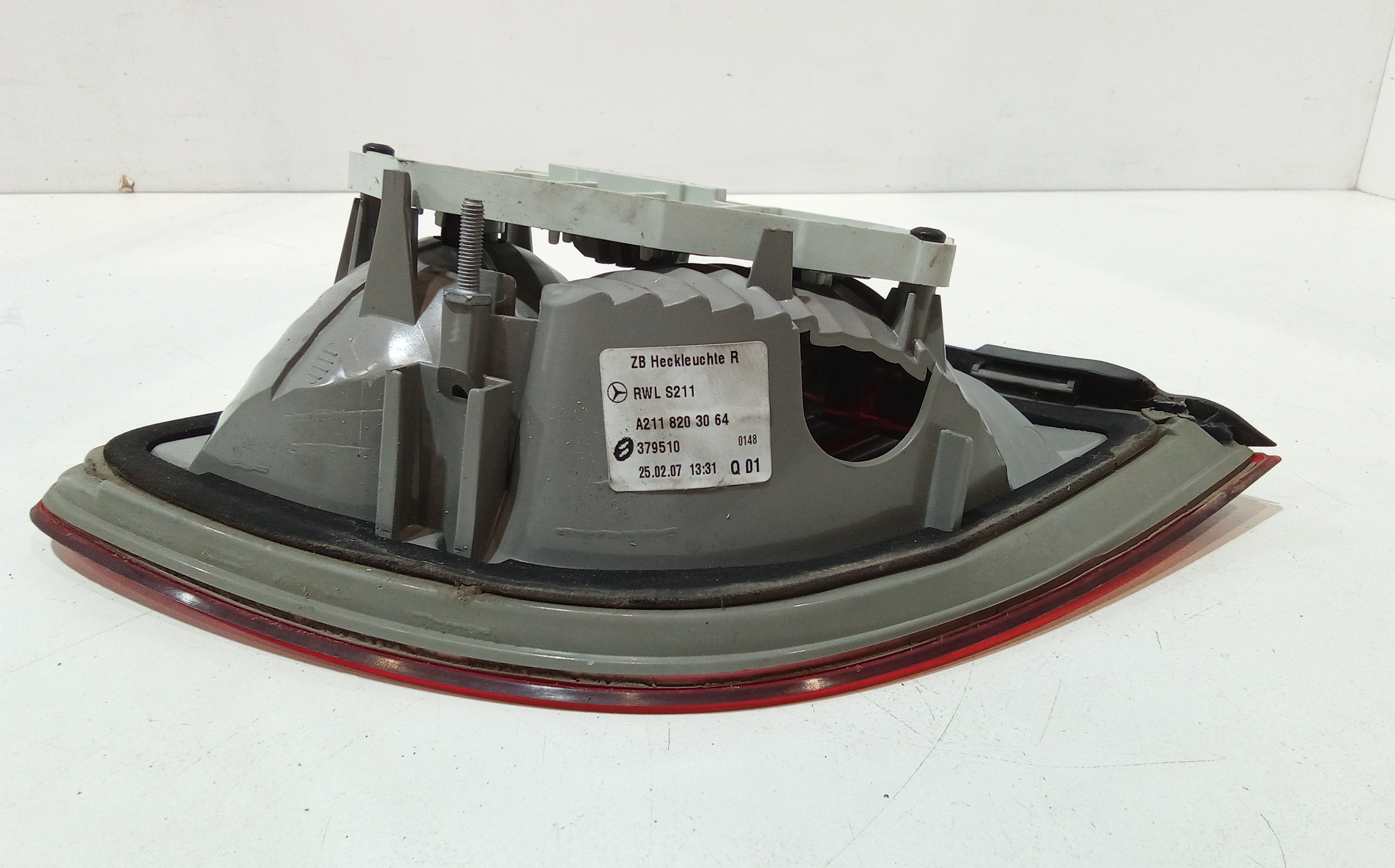 Stop Posteriore Destro Integrato nel Portello per Mercedes Classe E S. Wagon W211 (2002 - 2007)