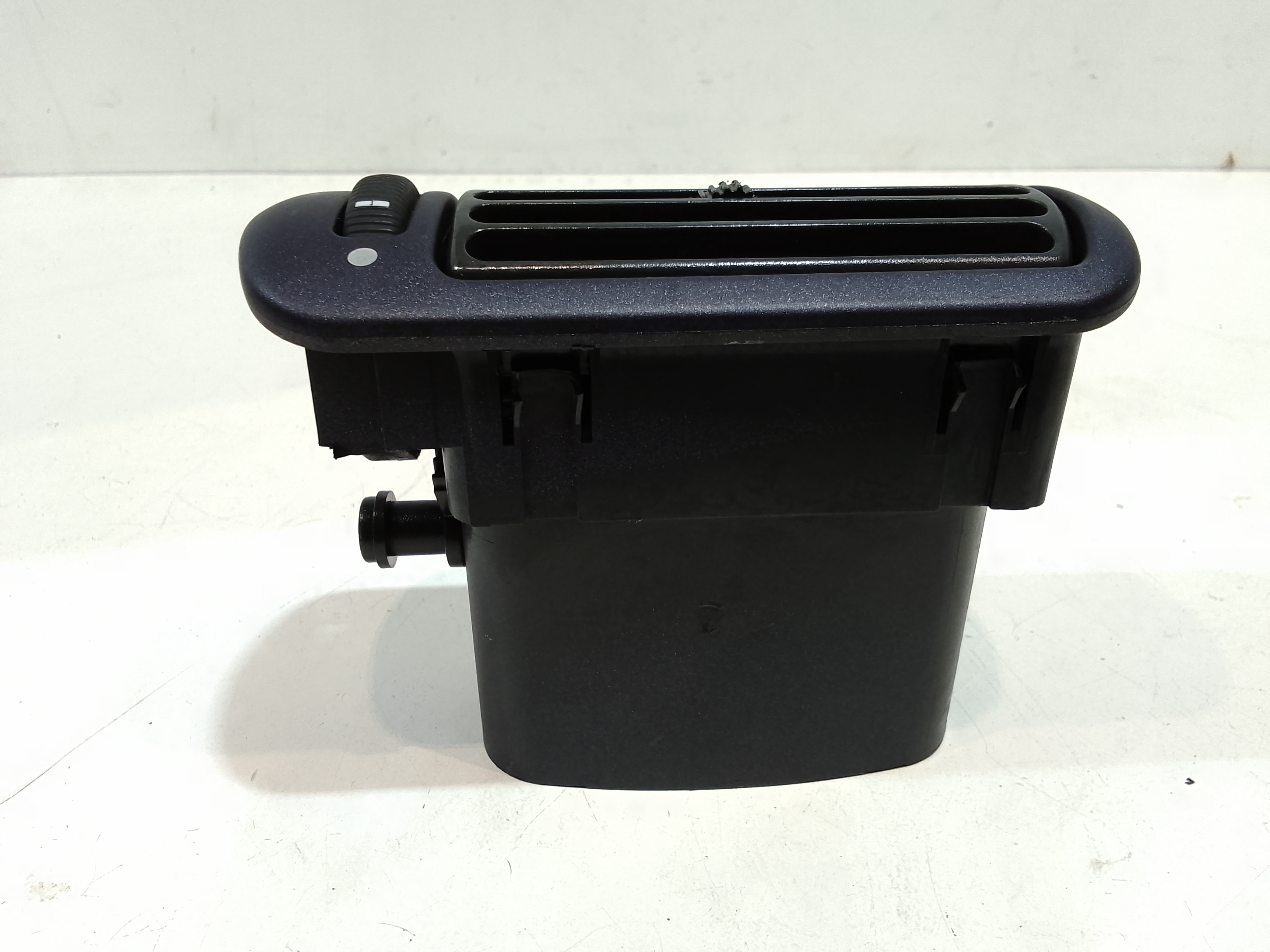 Bocchetta aria cruscotto lato passeggero per Fiat Punto Berlina 3p (1993 - 1999)