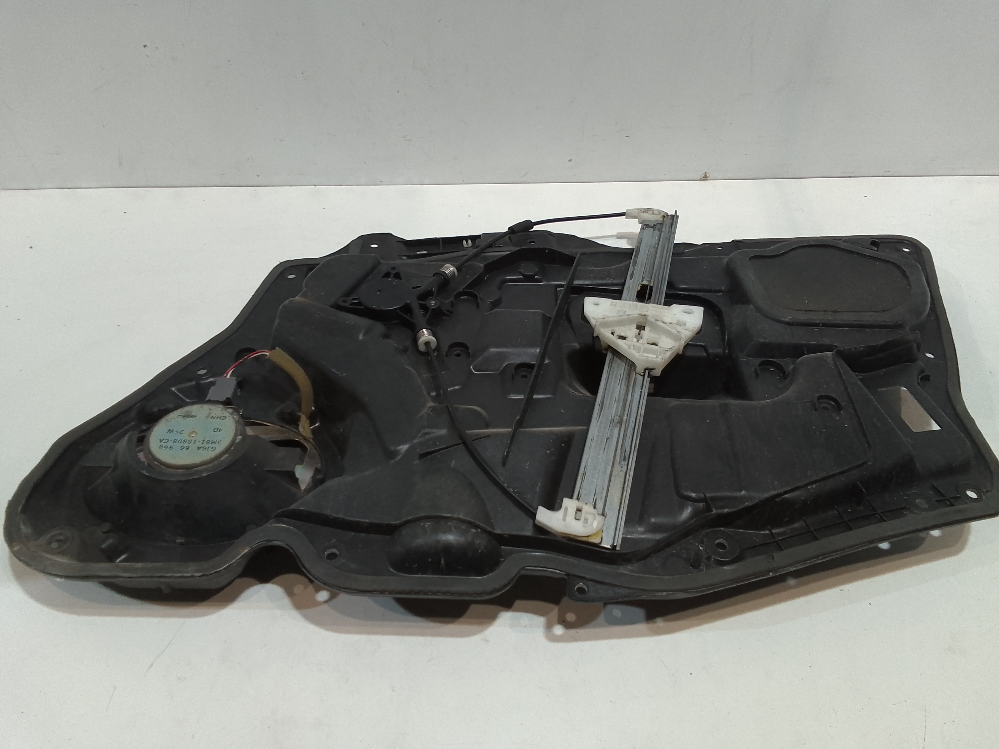 Cremagliera anteriore sinistra Guida per Mazda 6 Berlina (2002 - 2008)