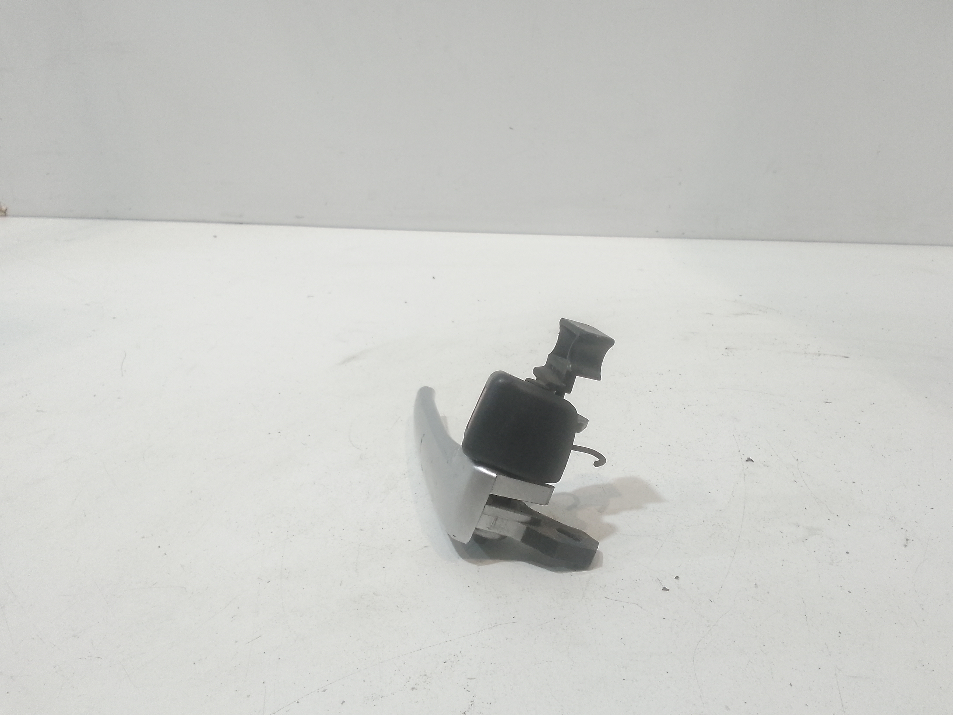 Maniglia interna Posteriore Destra per Mazda 6 S. Wagon (2002 - 2007)