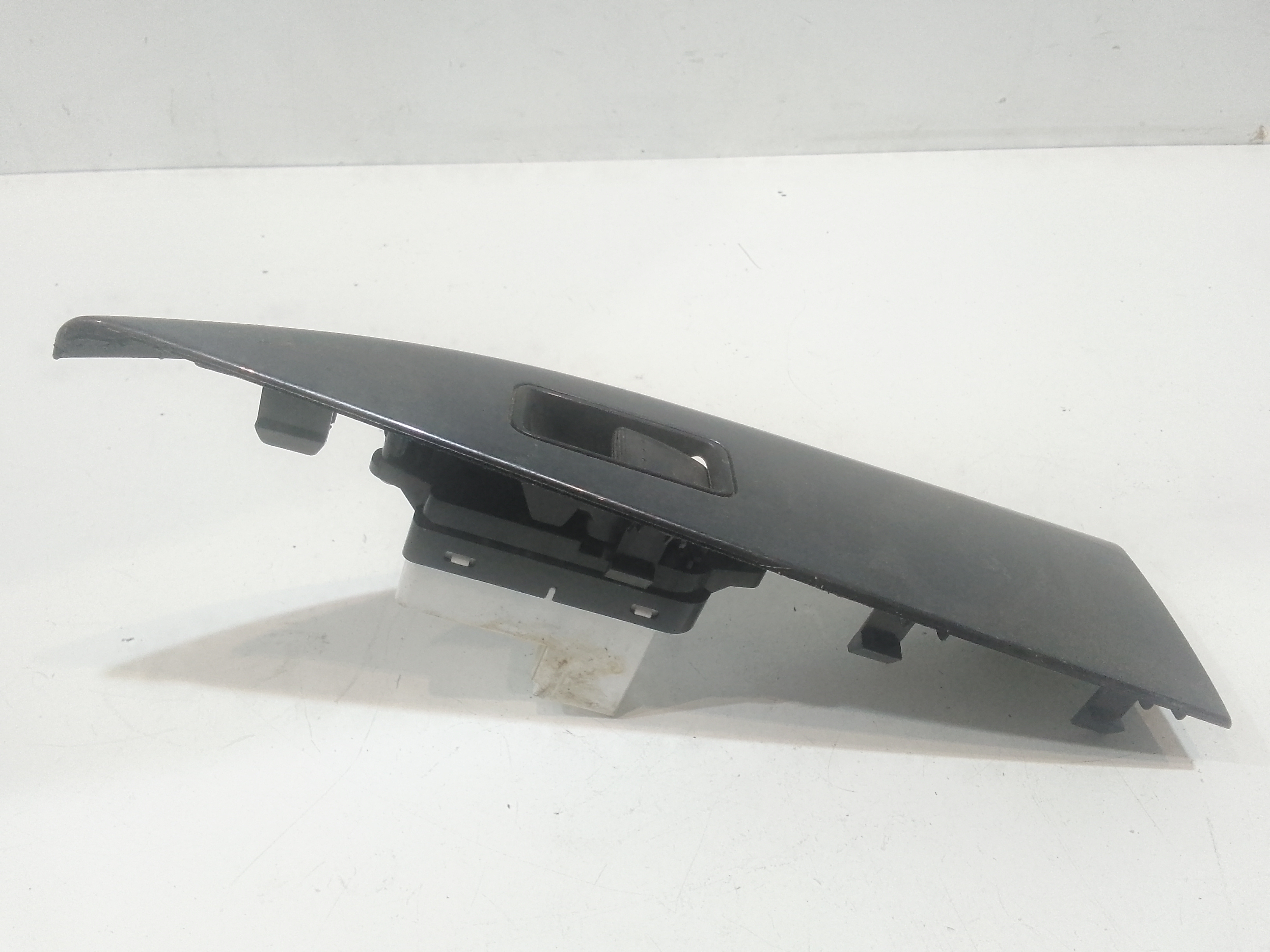 Pulsantiera Posteriore Sinistra per Mazda 6 Berlina (2002 - 2008)