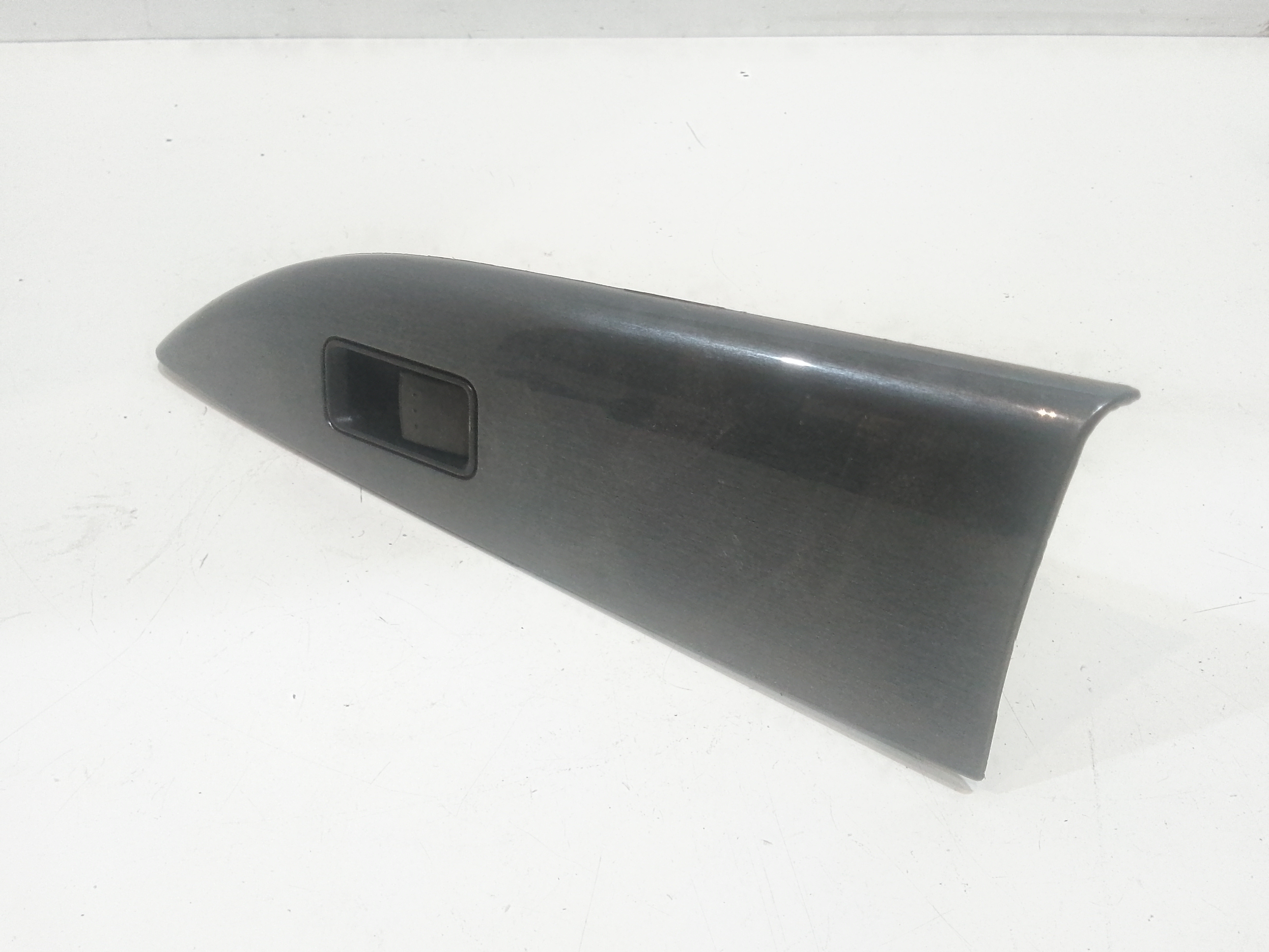 Pulsantiera Posteriore Sinistra per Mazda 6 Berlina (2002 - 2008)