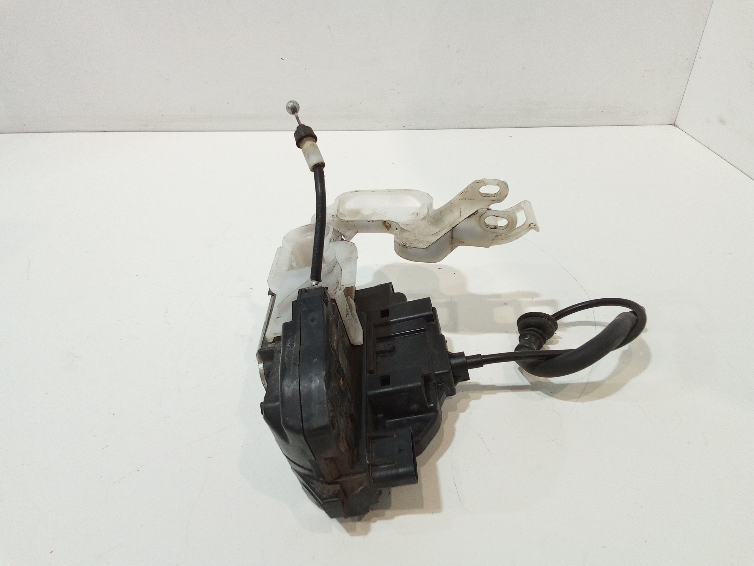 Serratura Anteriore Destra per Kia Cee d Sporty Wagon (2007 - In produzione)