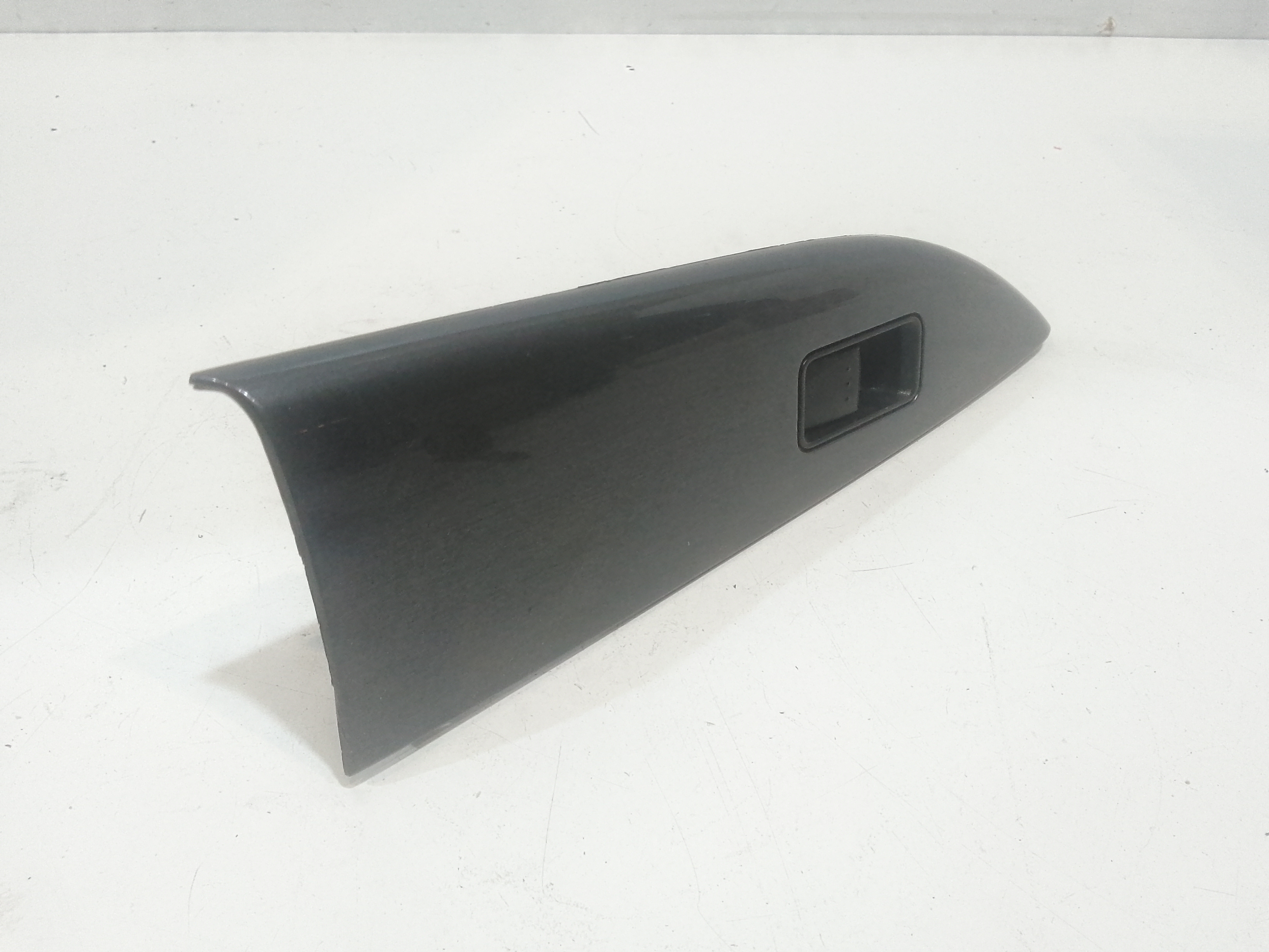 Pulsantiera Posteriore Destra per Mazda 6 S. Wagon (2002 - 2007)