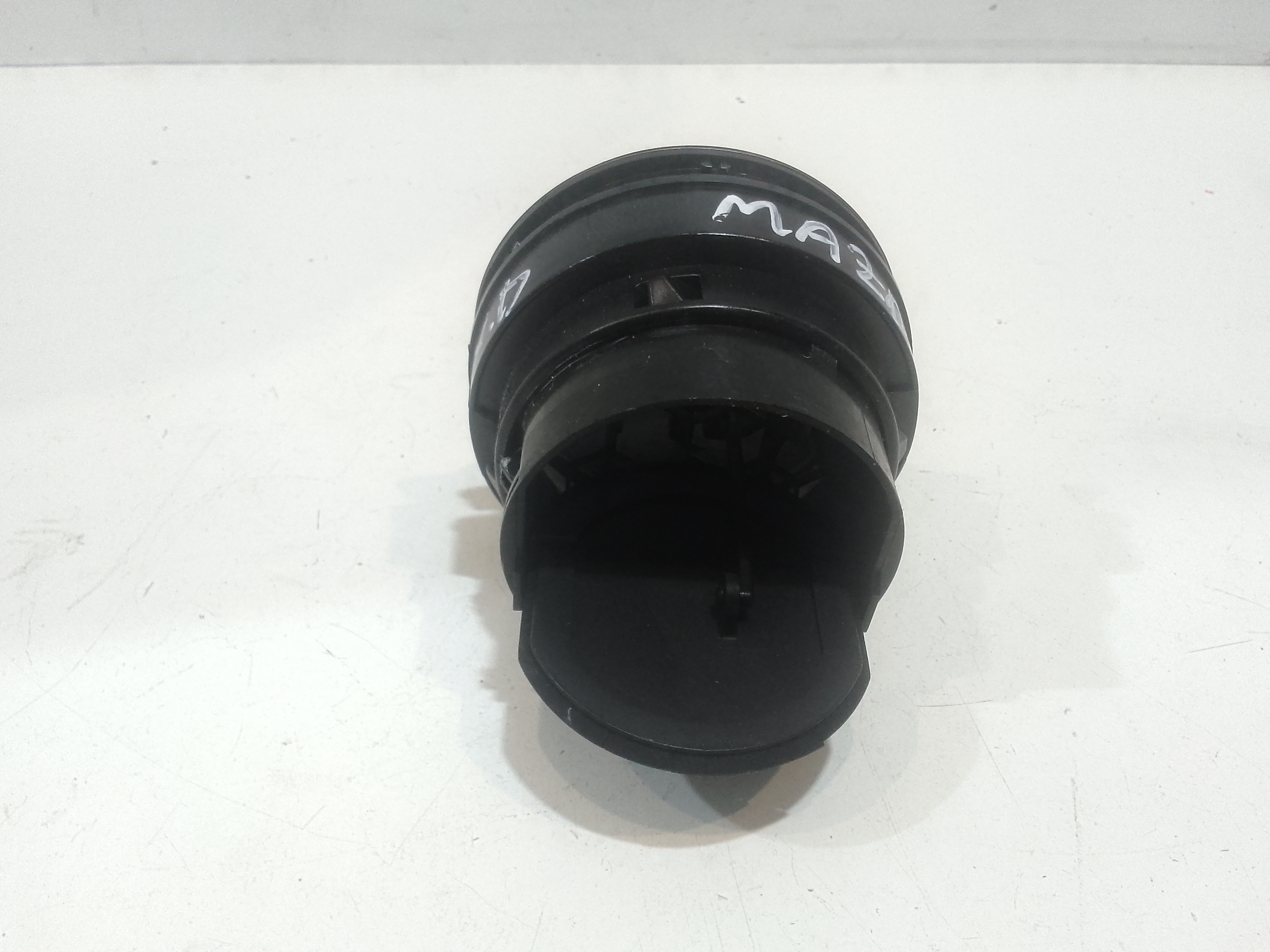 Bocchetta aria cruscotto lato passeggero per Mazda 6 S. Wagon (2002 - 2007)