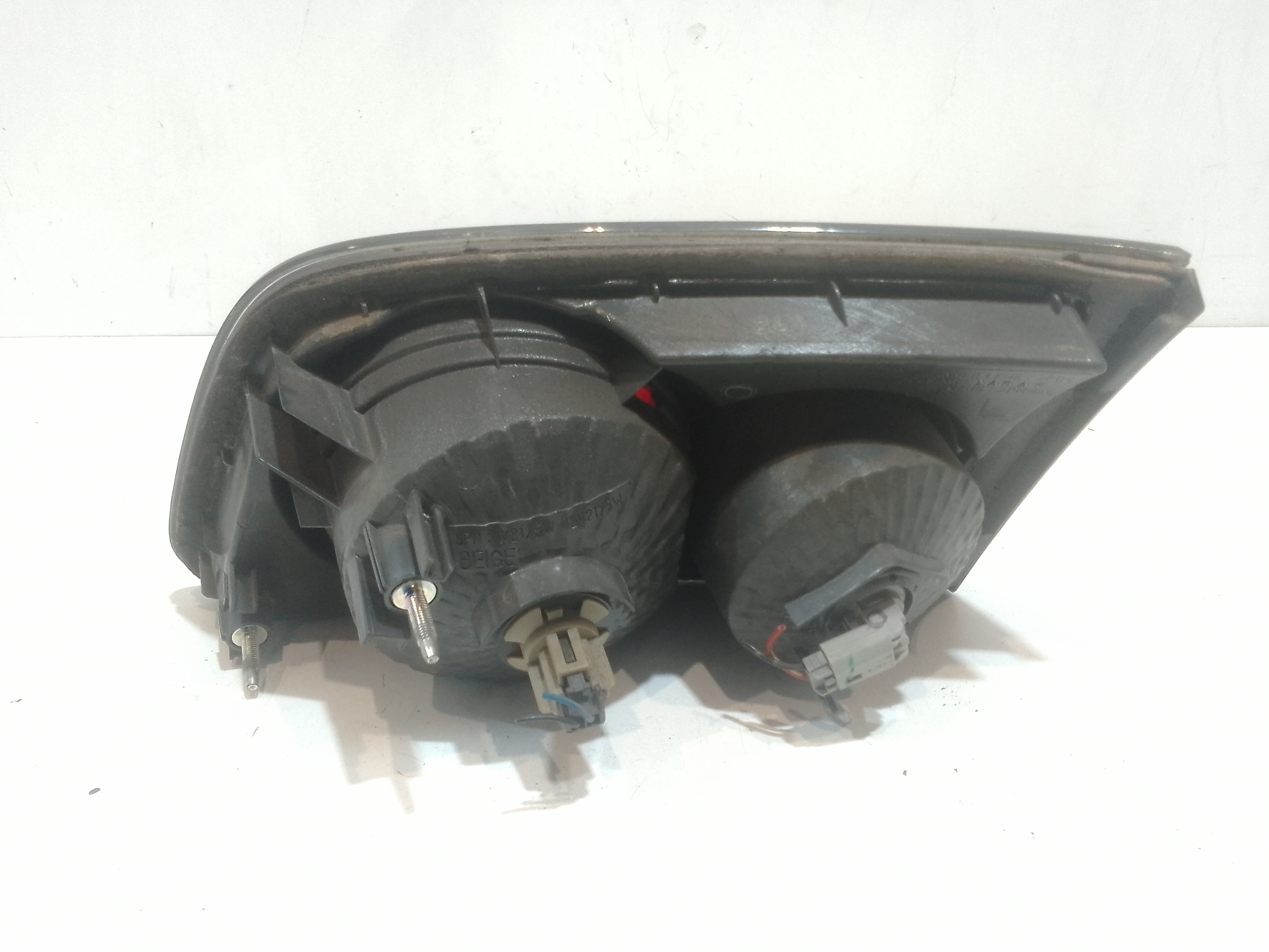 Stop Posteriore Sinistro Integrato nel Portello per Mazda 6 S. Wagon (2002 - 2007)