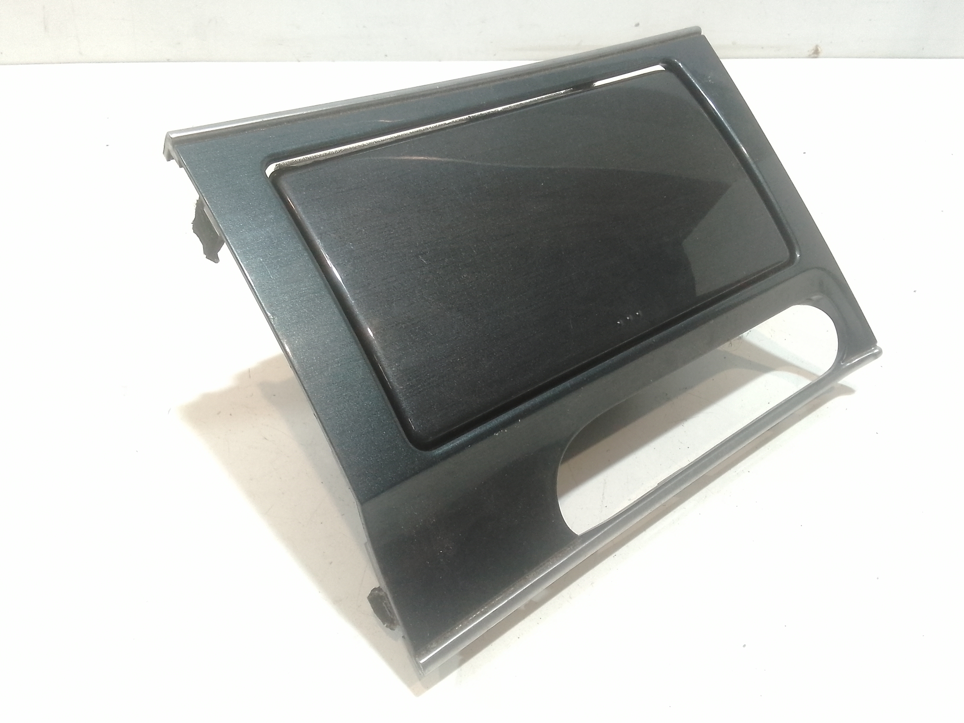 Vano porta bibite per Mazda 6 S. Wagon (2002 - 2007)