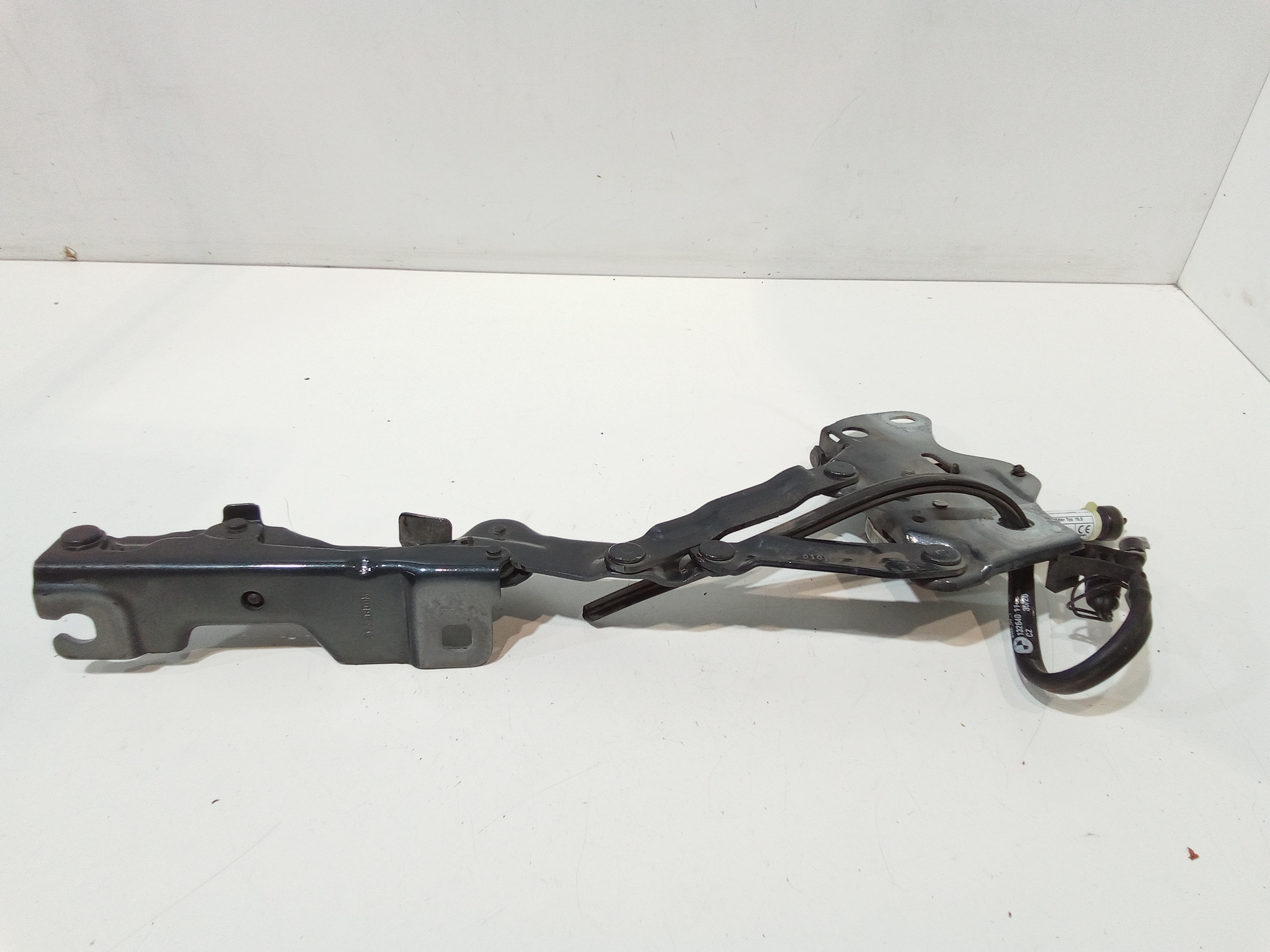 Cerniera cofano anteriore DX per Bmw X6 Serie (G06) (19>) (2019 - In produzione)