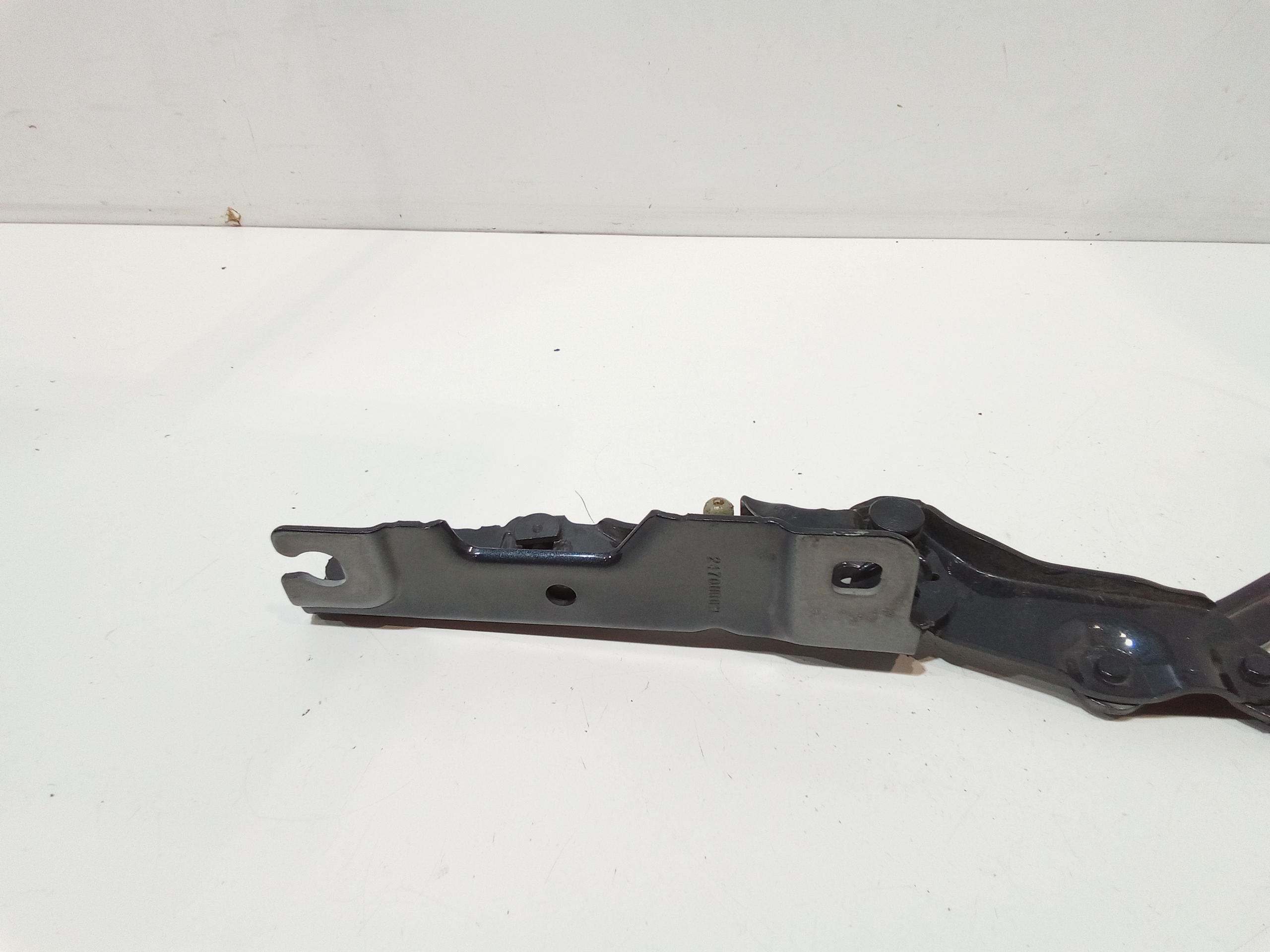 Cerniera cofano anteriore SX per Bmw X6 Serie (G06) (19>) (2019 - In produzione)