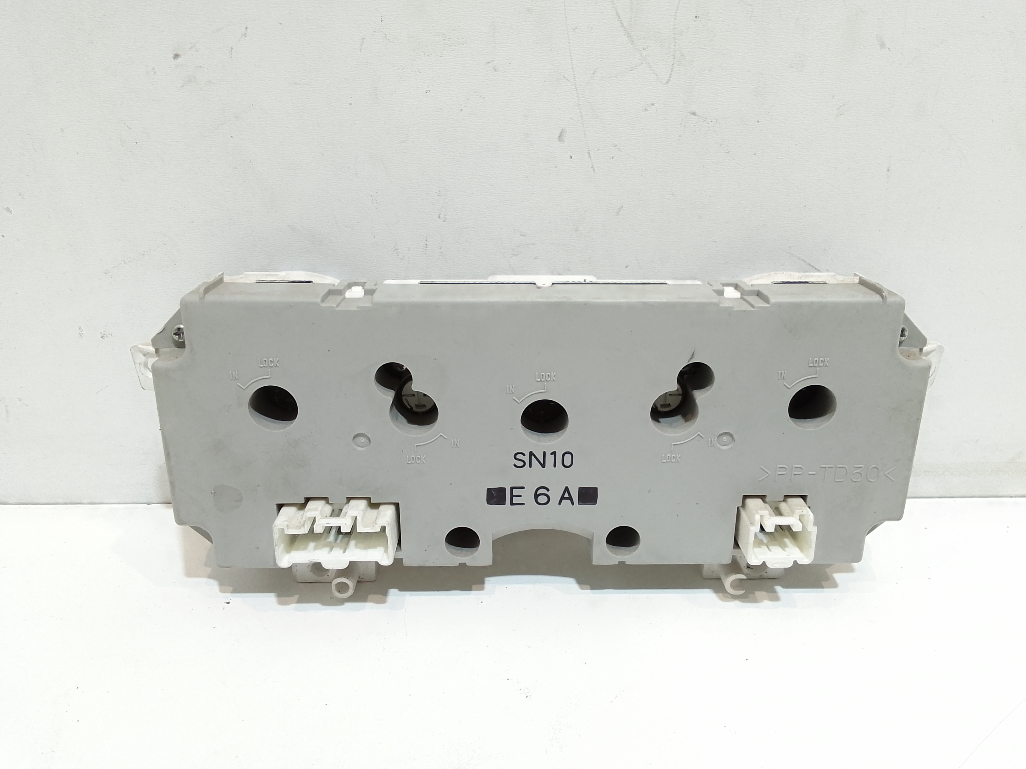 Comandi Clima per Mazda 6 S. Wagon (2002 - 2007)