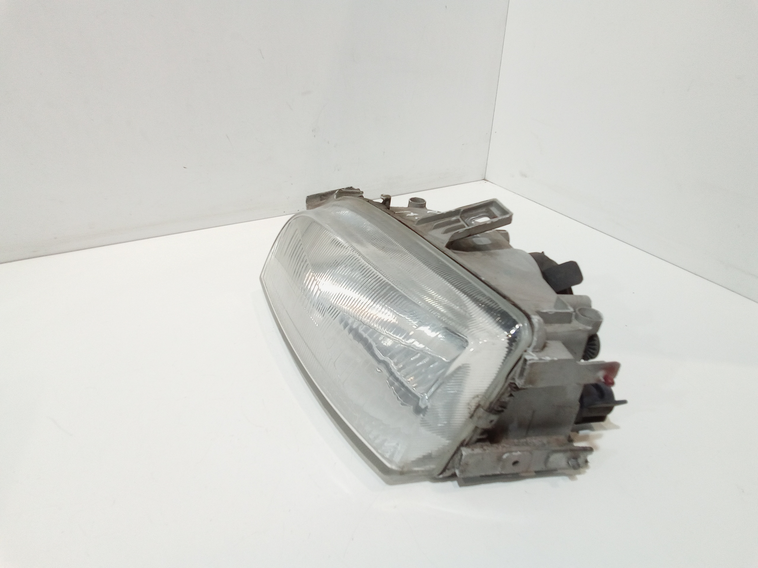 Faro anteriore Sinistro Guida per Fiat Punto Berlina 3p (1993 - 1999)