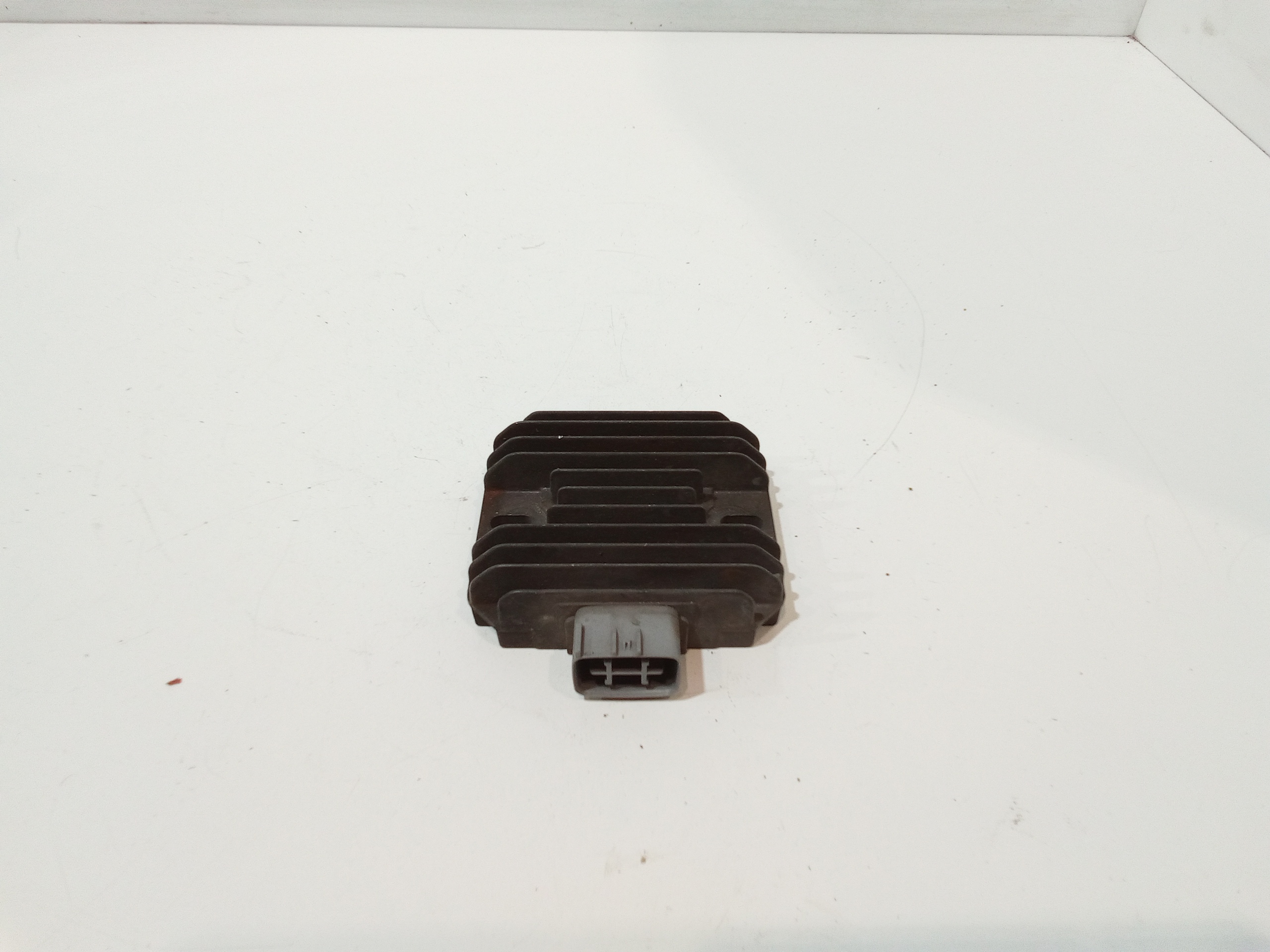 Regolatore di tensione per Suzuki Sixteen 150cc (07>14) (2007 - 2014)