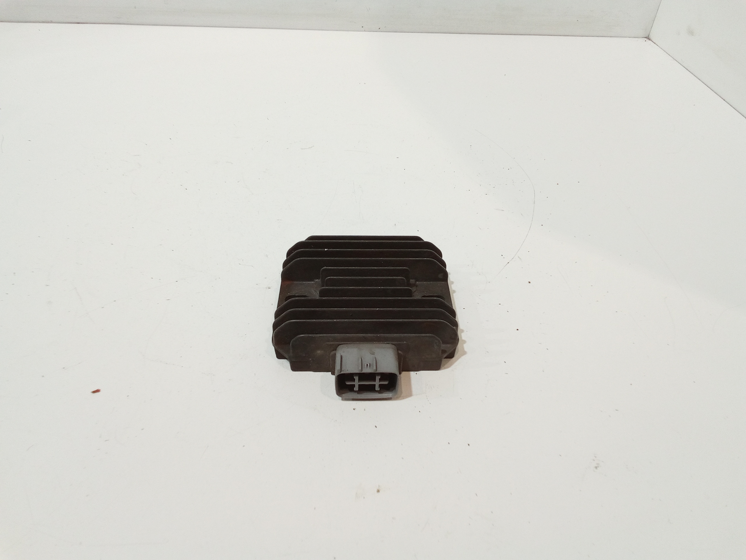 Regolatore di tensione per Suzuki Sixteen 150cc (07>14) (2007 - 2014)