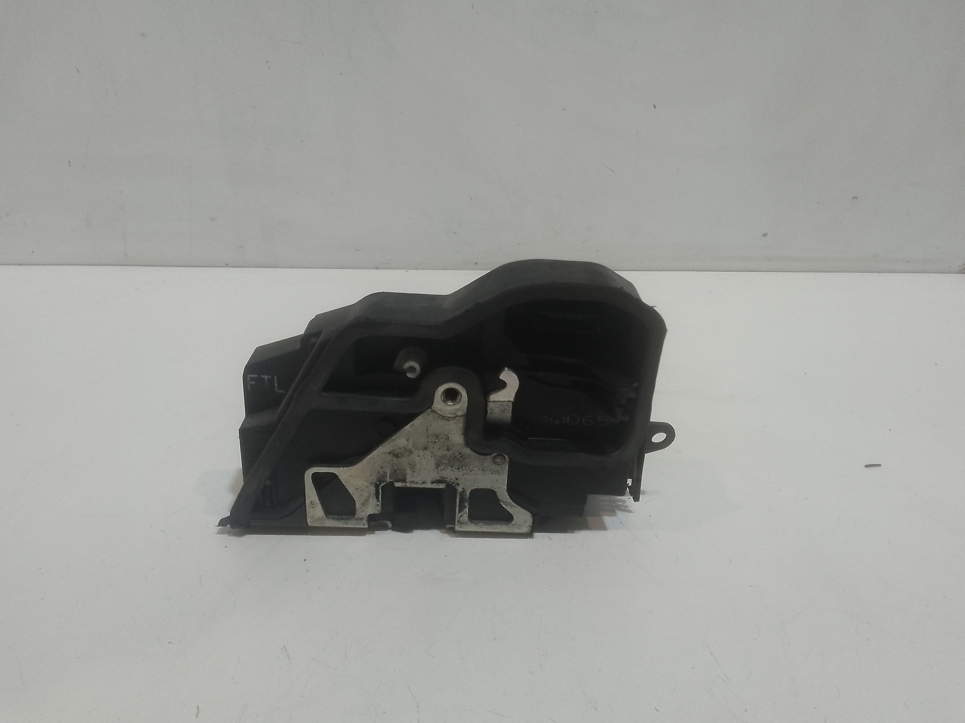 Serratura Anteriore Sinistra per Bmw Serie 1 Serie (e87) (04>07) (2004 - 2007)