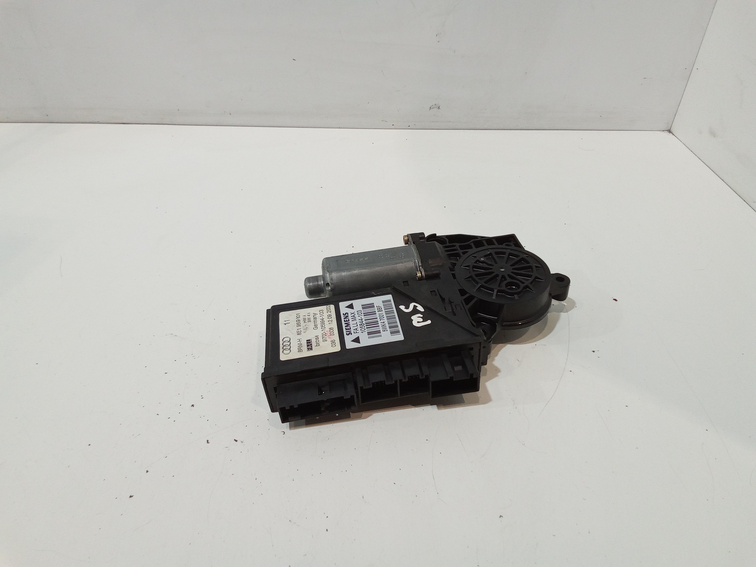 Motorino Alzavetro anteriore Sinistro per Audi A4 Avant (8ed) (04>08) (2004 - 2008)