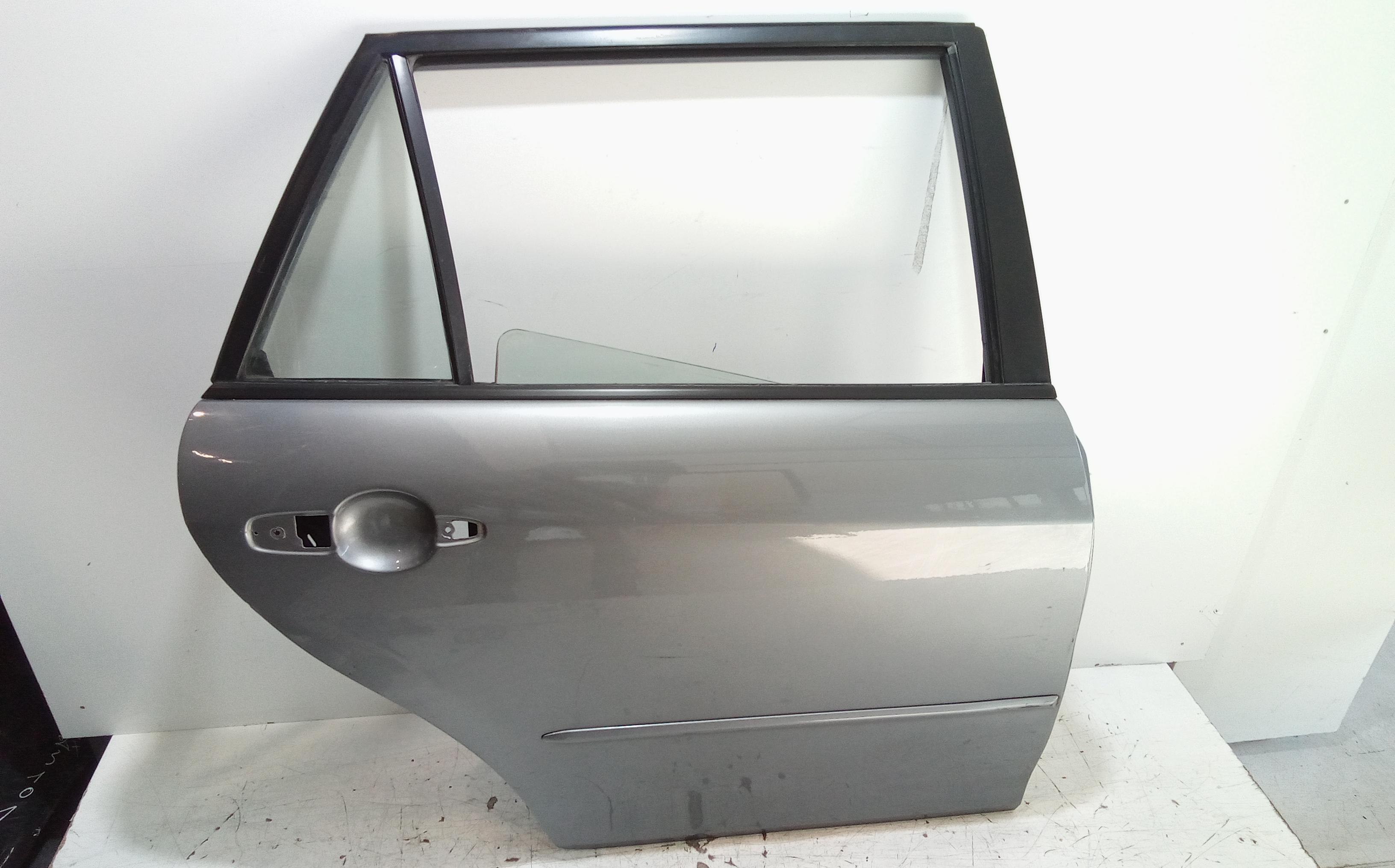 Portiera Posteriore Destra per Mazda 6 Berlina (2002 - 2008)