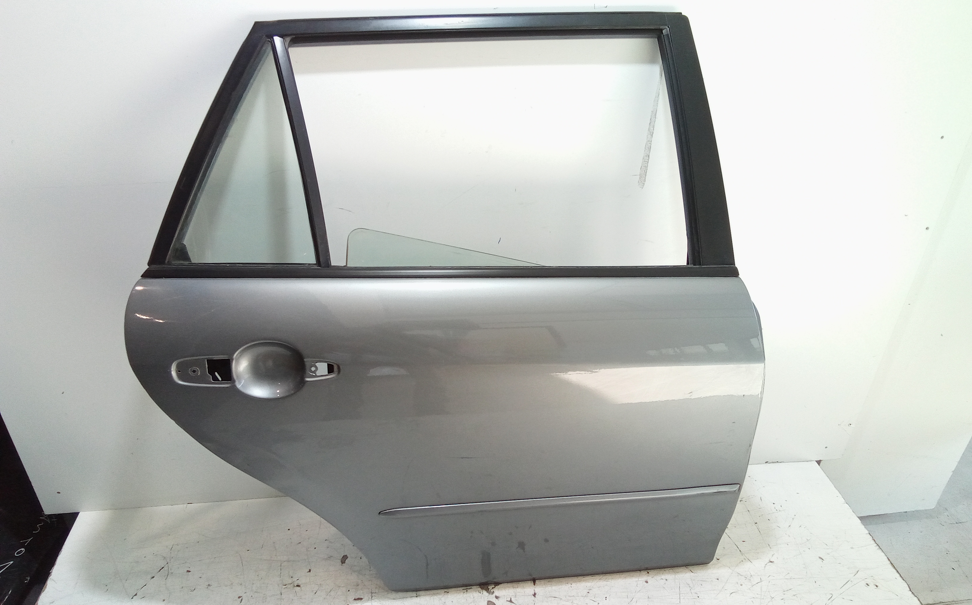 Portiera Posteriore Destra per Mazda 6 Berlina (2002 - 2008)