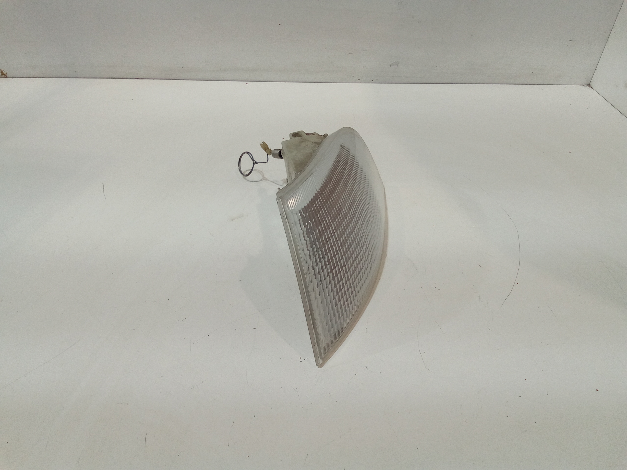 Freccia ant SX per Fiat Punto Berlina 3p (1993 - 1999)