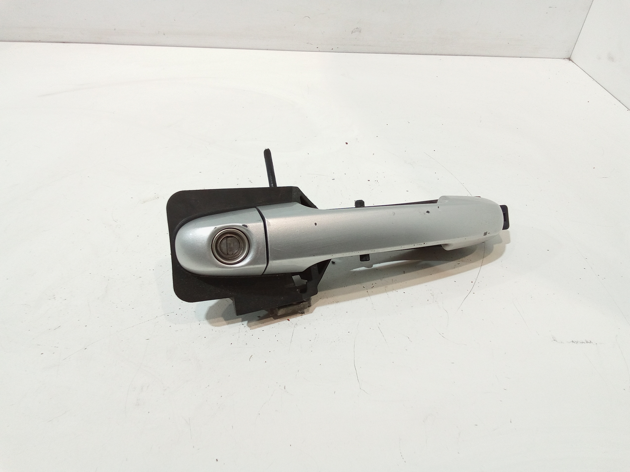 Maniglia esterna Anteriore Sinistra per Kia Cee d 1 Serie (2006 - 2012)