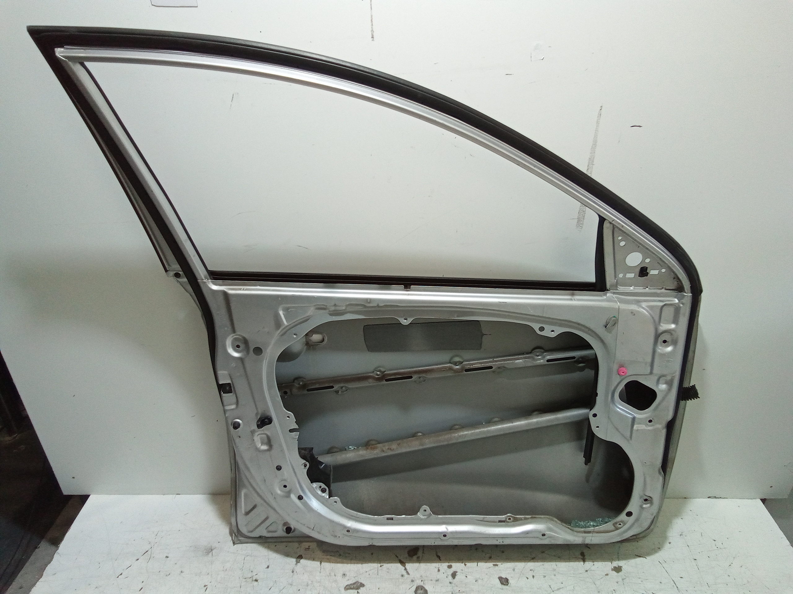 Portiera Anteriore Sinistra per Kia Cee d Sporty Wagon (2007 - In produzione)