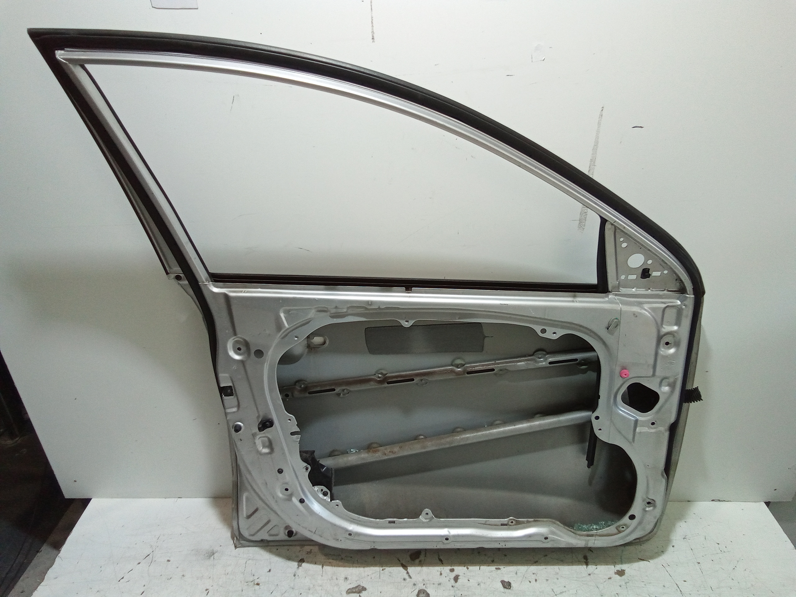 Portiera Anteriore Sinistra per Kia Cee d Sporty Wagon (2007 - In produzione)
