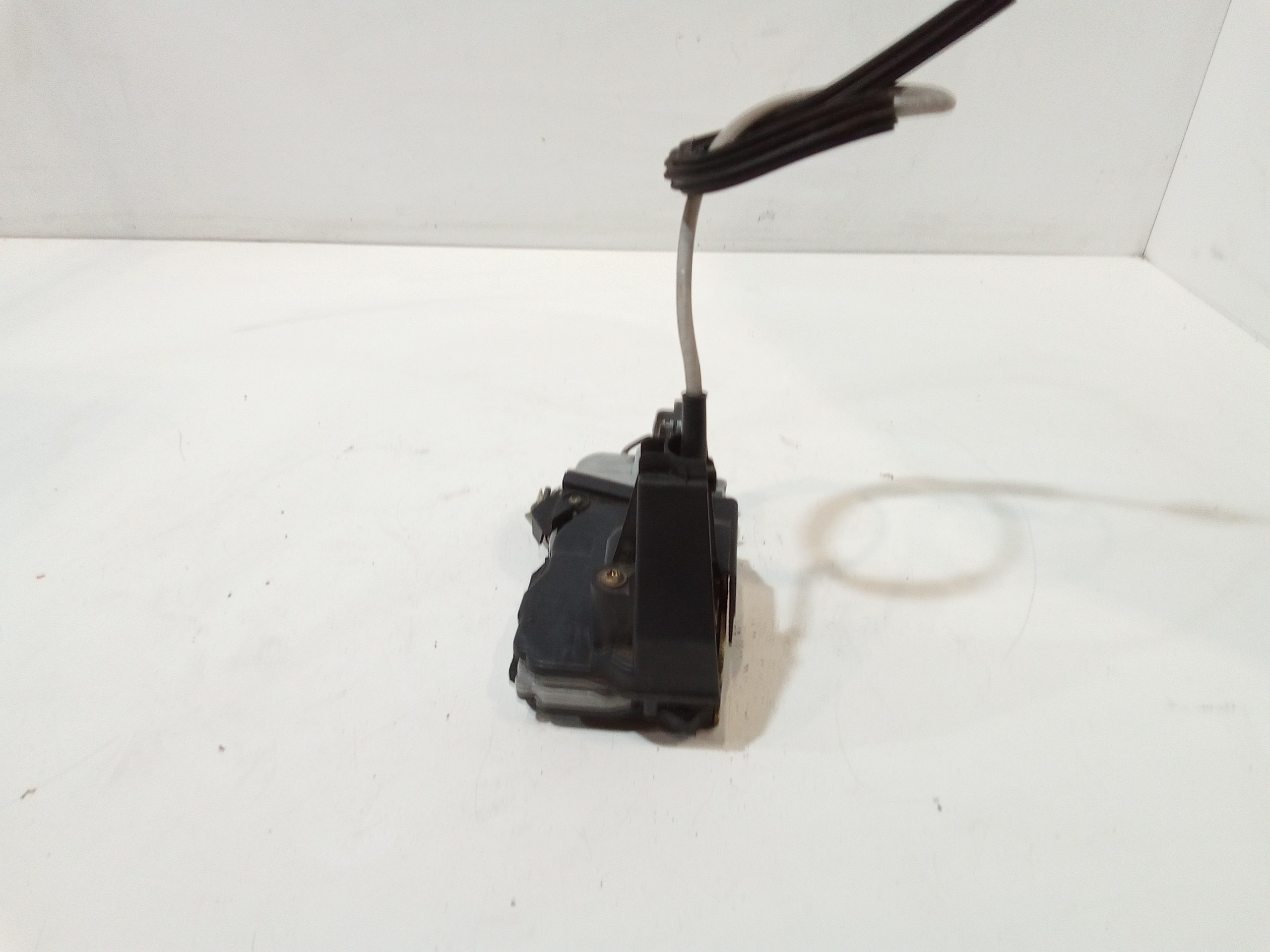 Serratura Anteriore Destra per Peugeot 307 Berlina (2001 - 2005)