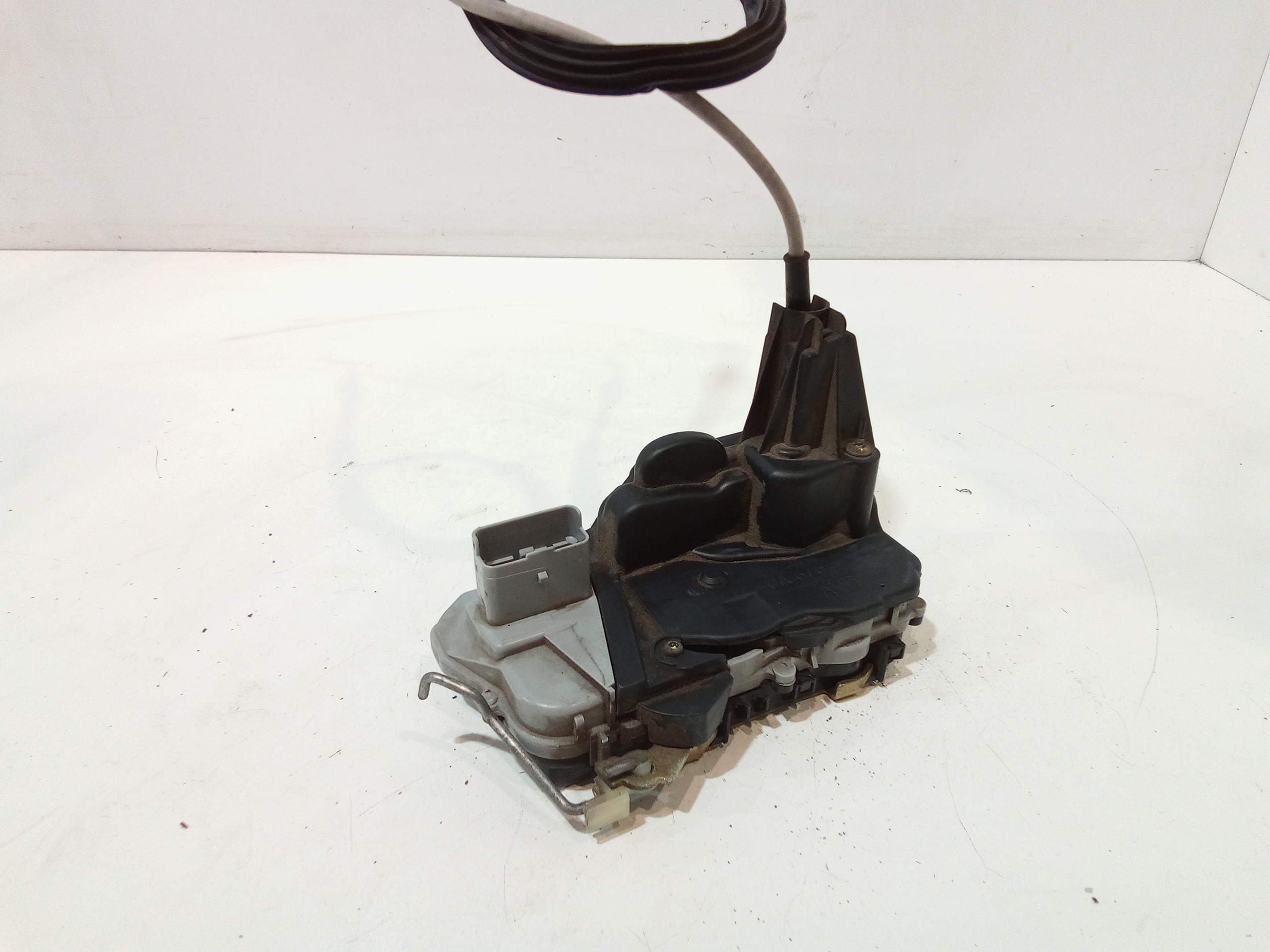 Serratura Anteriore Destra per Peugeot 307 Berlina (2001 - 2005)