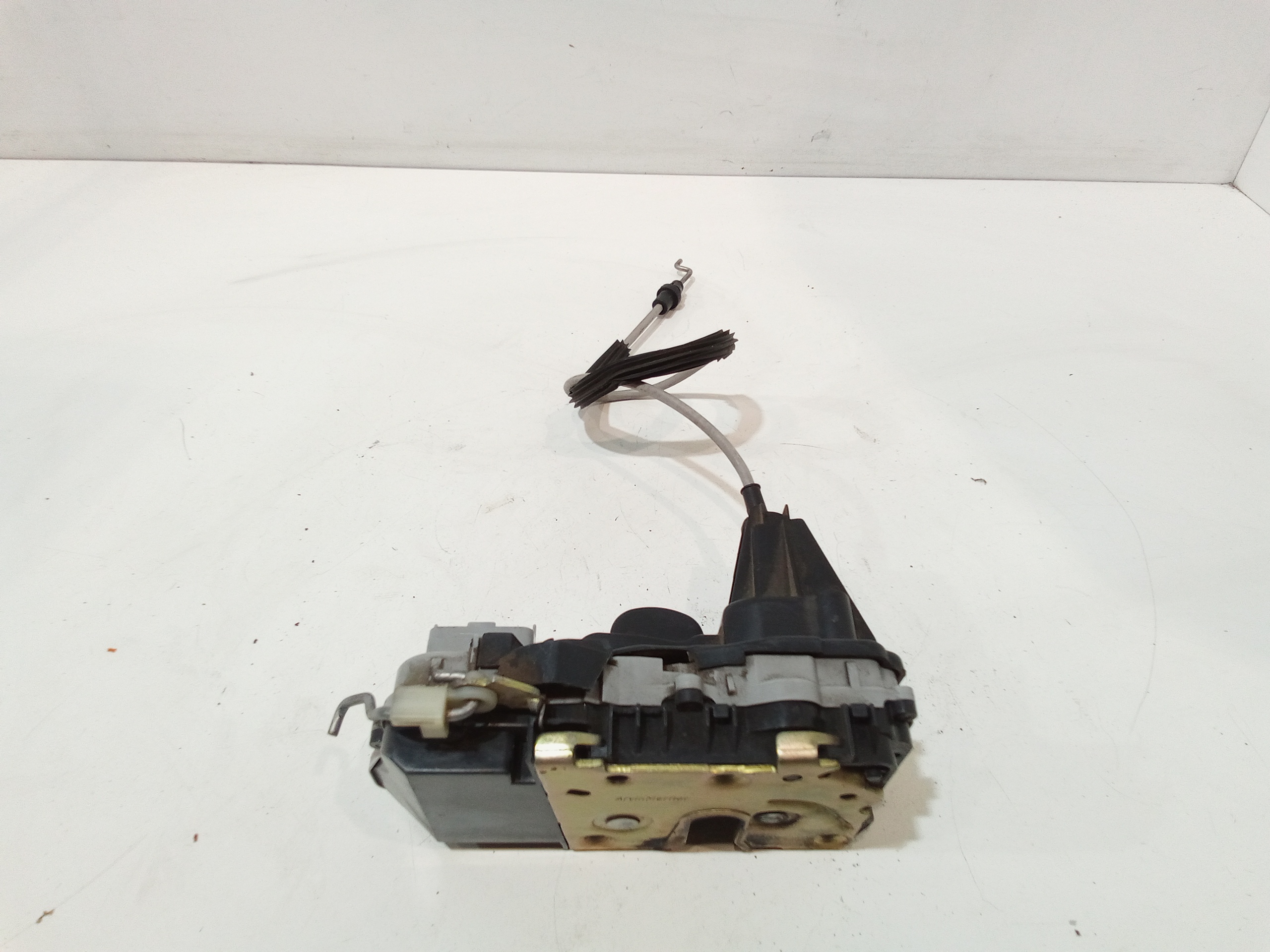 Serratura Anteriore Destra per Peugeot 307 Berlina (2001 - 2005)