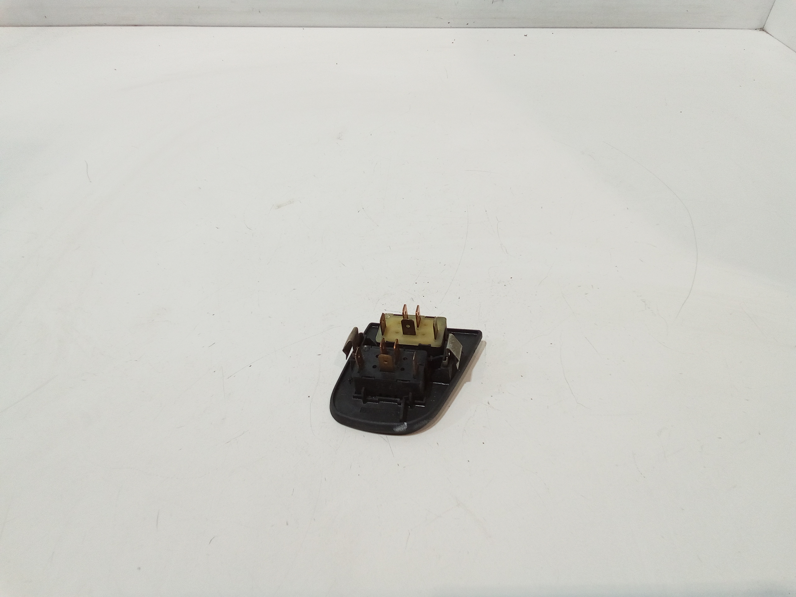 Pulsantiera anteriore sinistra Guida per Alfa Romeo 146 Serie (930_) (99>00) (1999 - 2000)