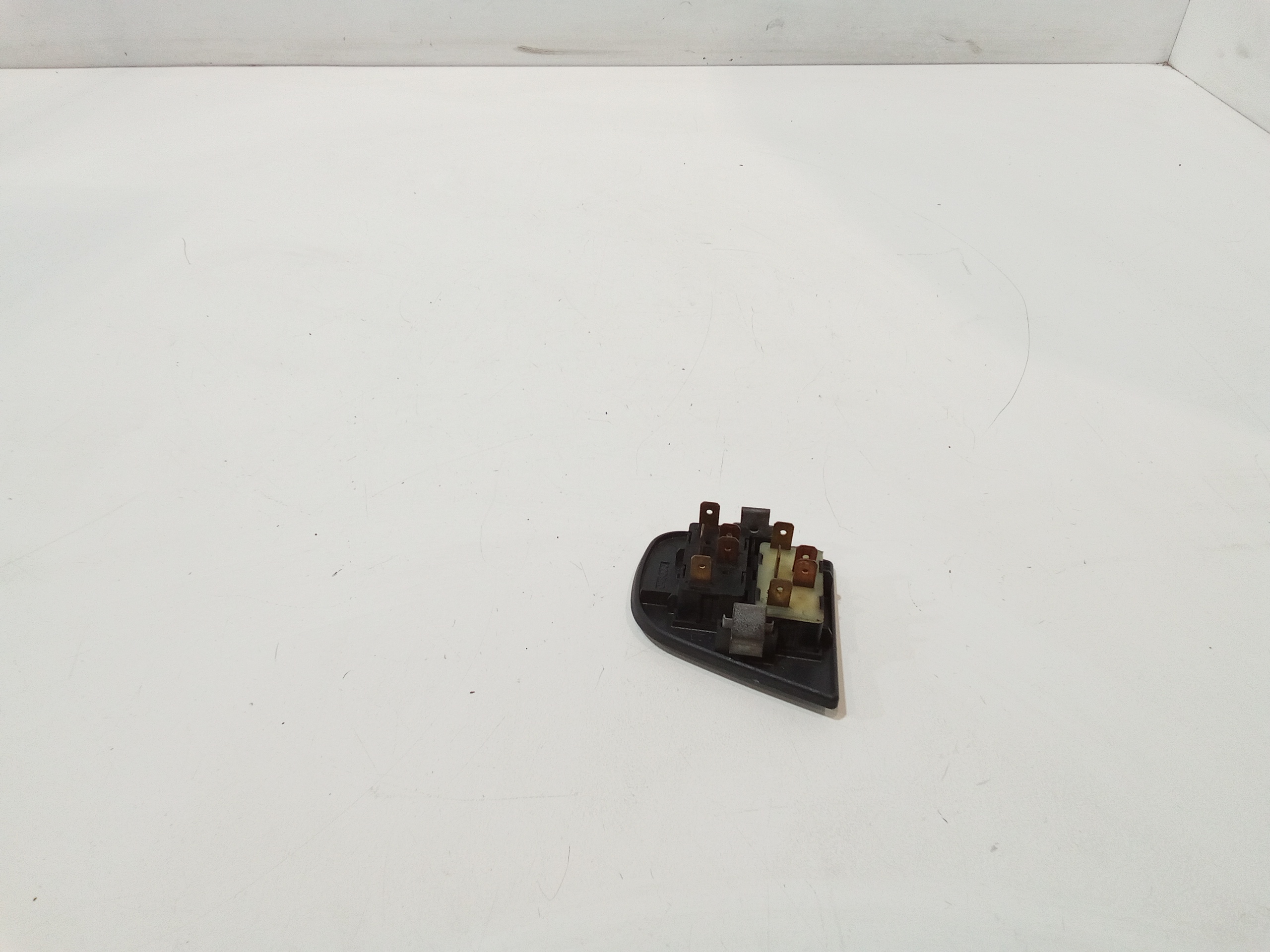 Pulsantiera anteriore sinistra Guida per Alfa Romeo 146 Serie (930_) (99>00) (1999 - 2000)