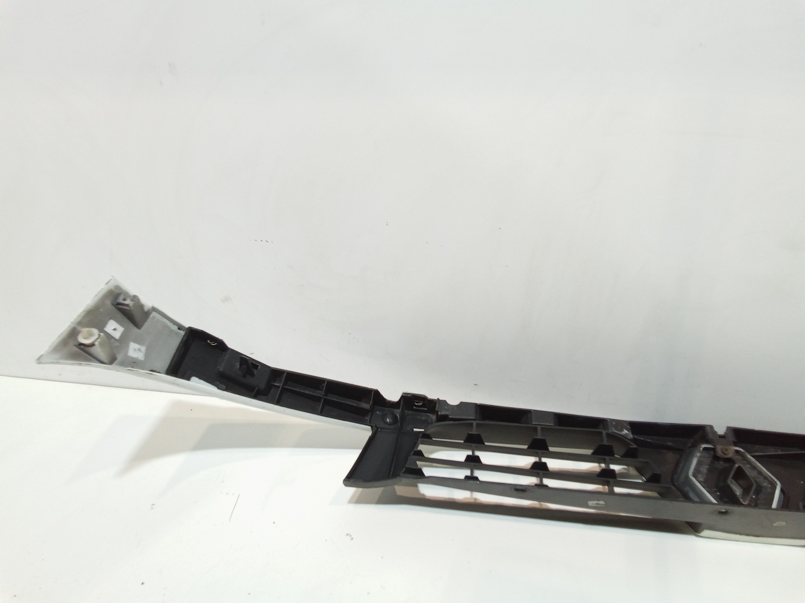 Griglia Anteriore per Renault Kangoo 3 Serie (2003 - 2007)