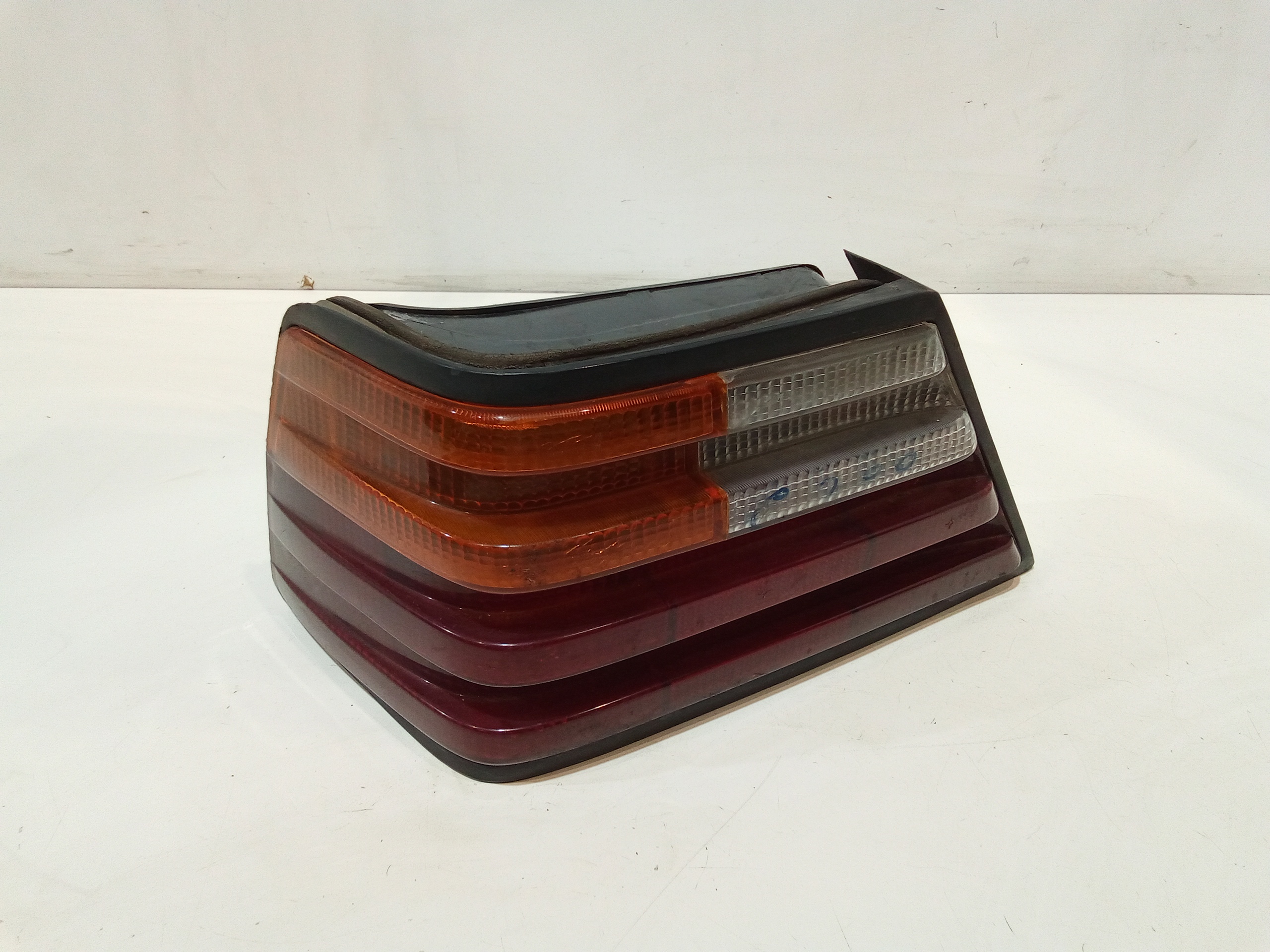 Stop fanale Posteriore sinistro lato Guida per Mercedes Classe E W124 (1993 - 1997)