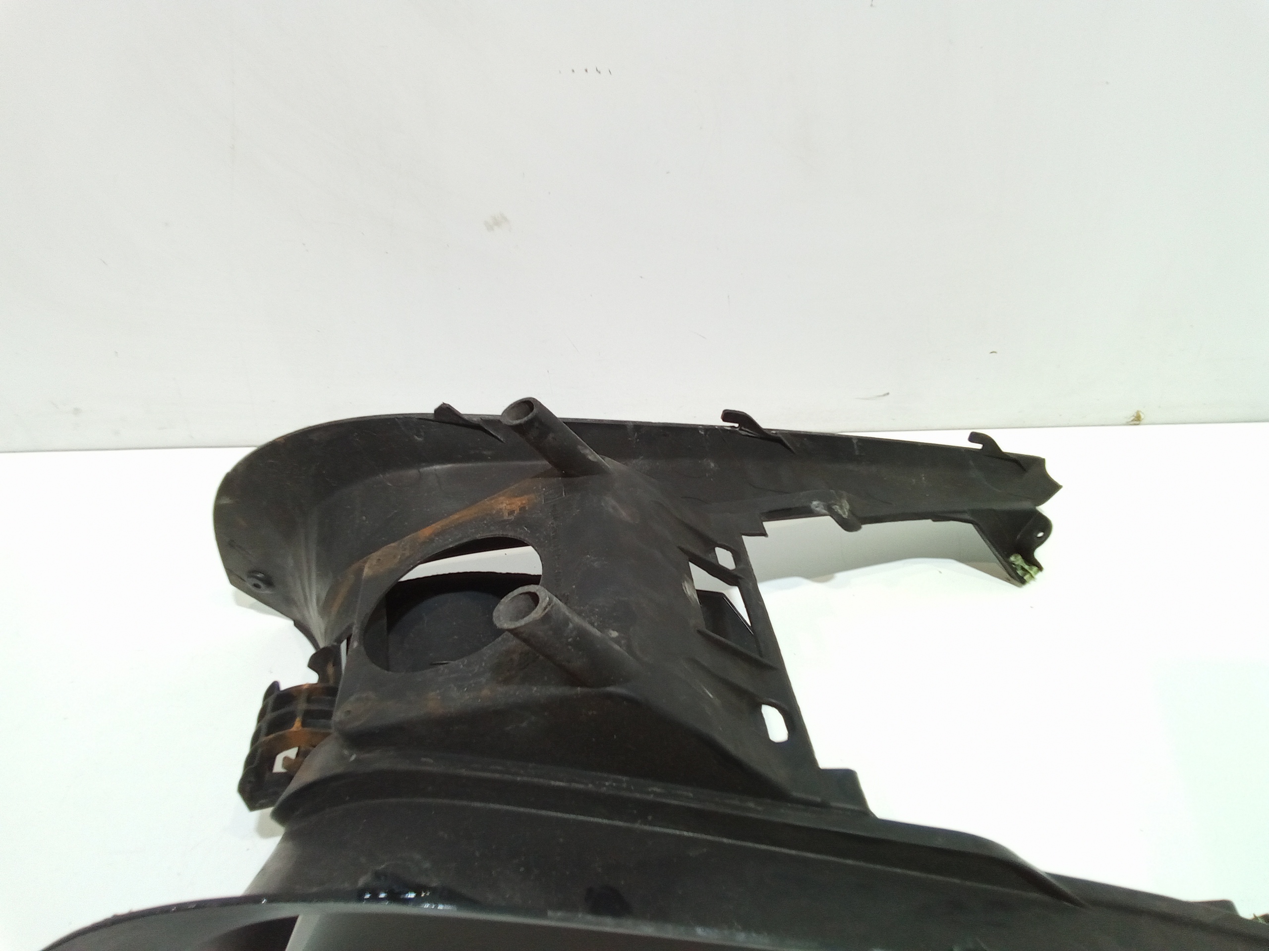 Carena centrale per Peugeot Geopolis 250cc (2005 - 2012)