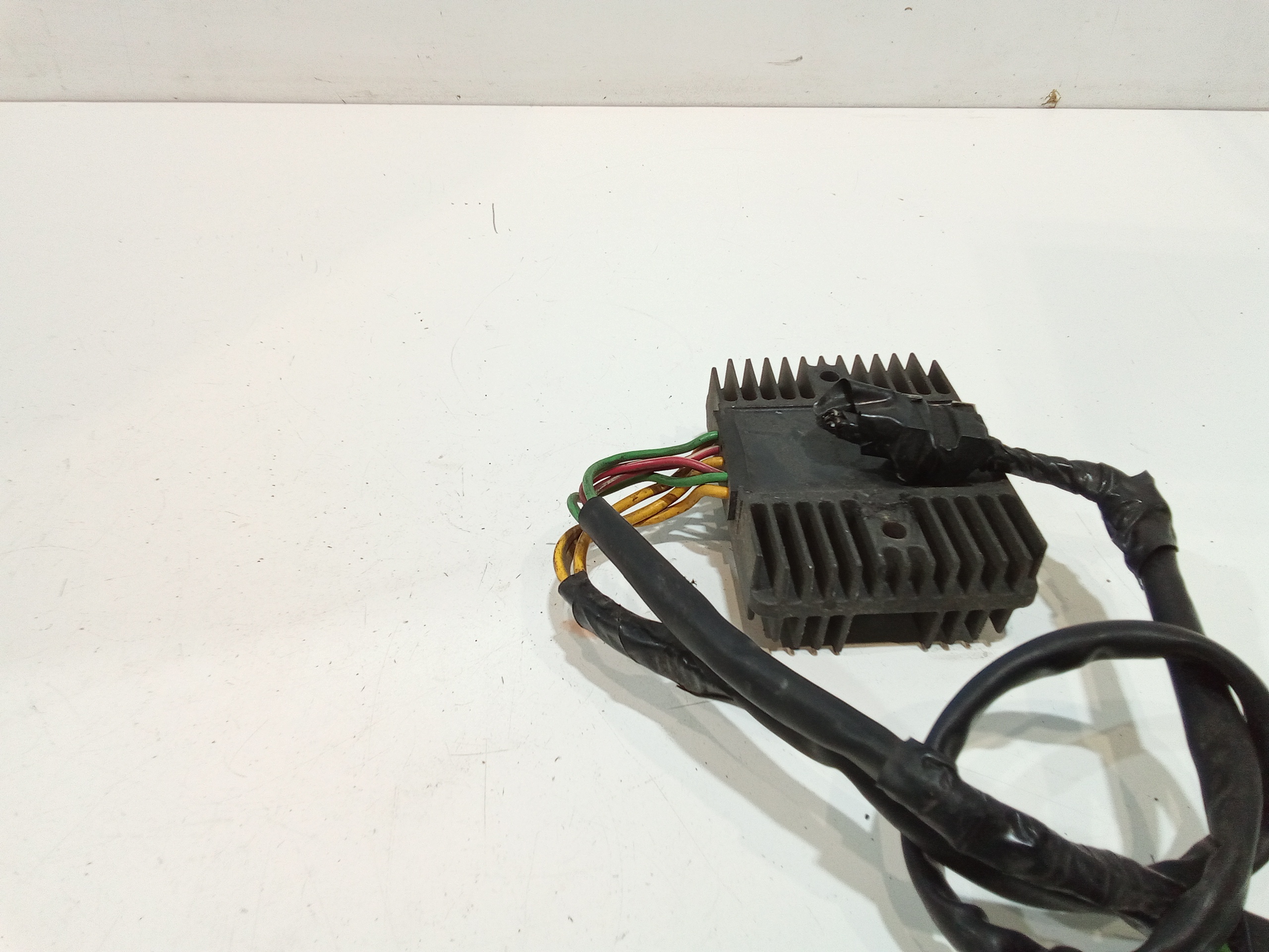 Regolatore di tensione per Peugeot Geopolis 250cc (2005 - 2012)