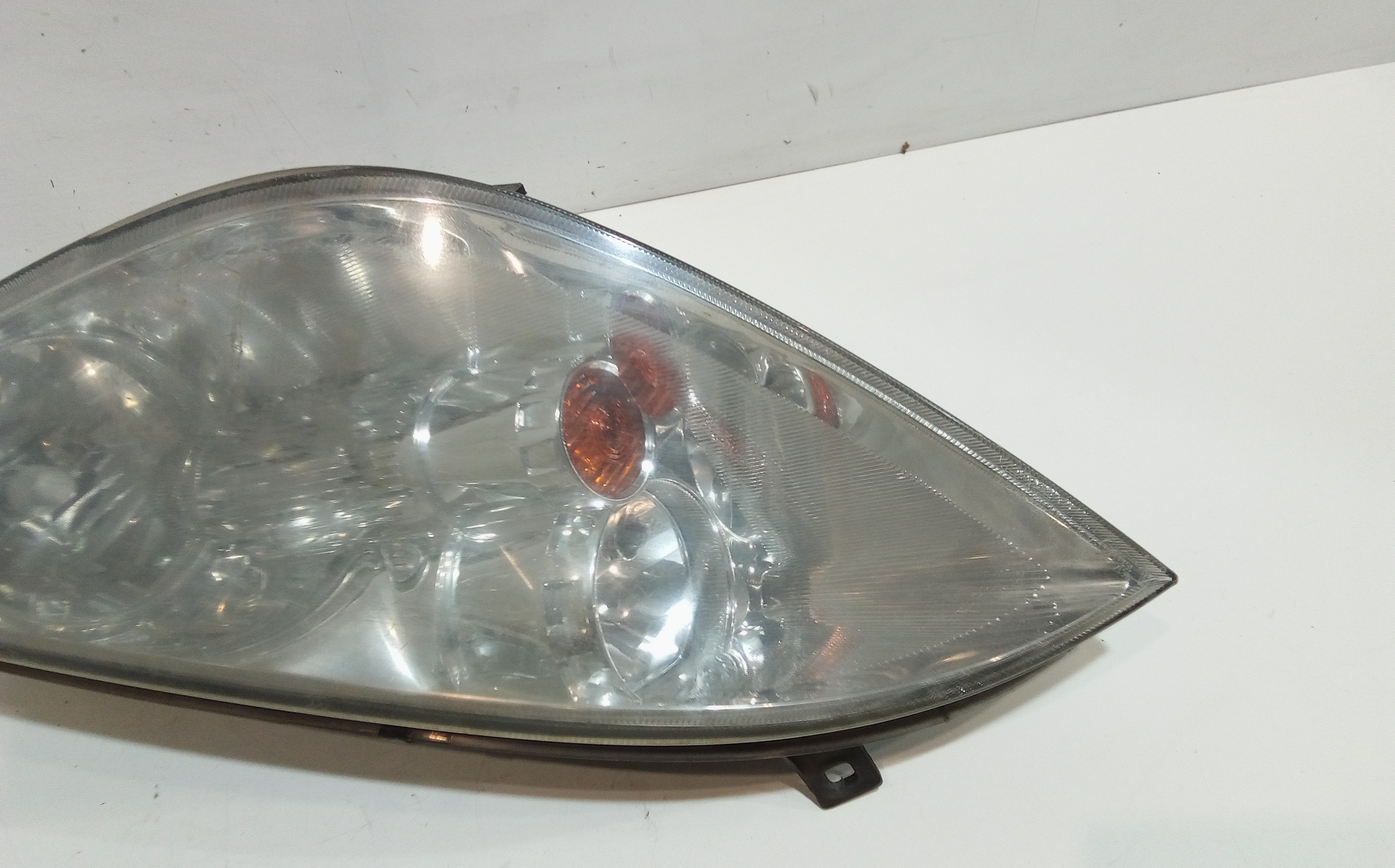 Faro anteriore Sinistro Guida per Mitsubishi Colt Serie 3p (z30)  (04>12) (2004 - 2012)