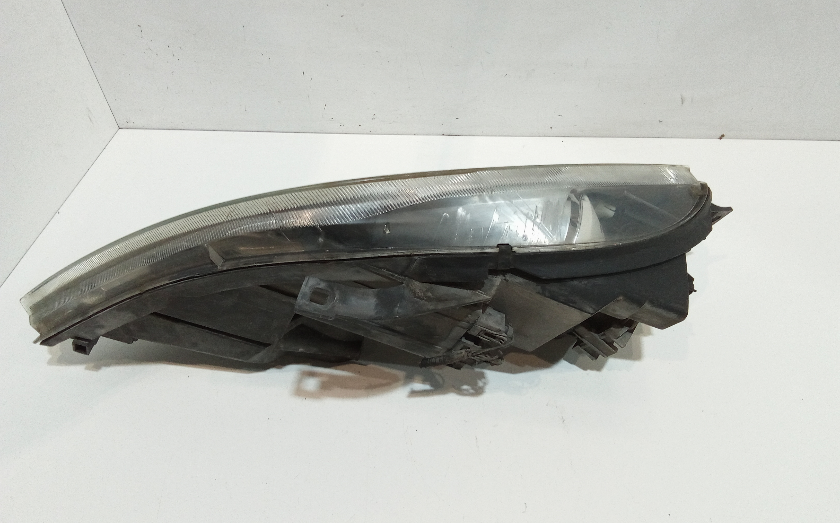 Faro anteriore Sinistro Guida per Mitsubishi Colt Serie 3p (z30)  (04>12) (2004 - 2012)