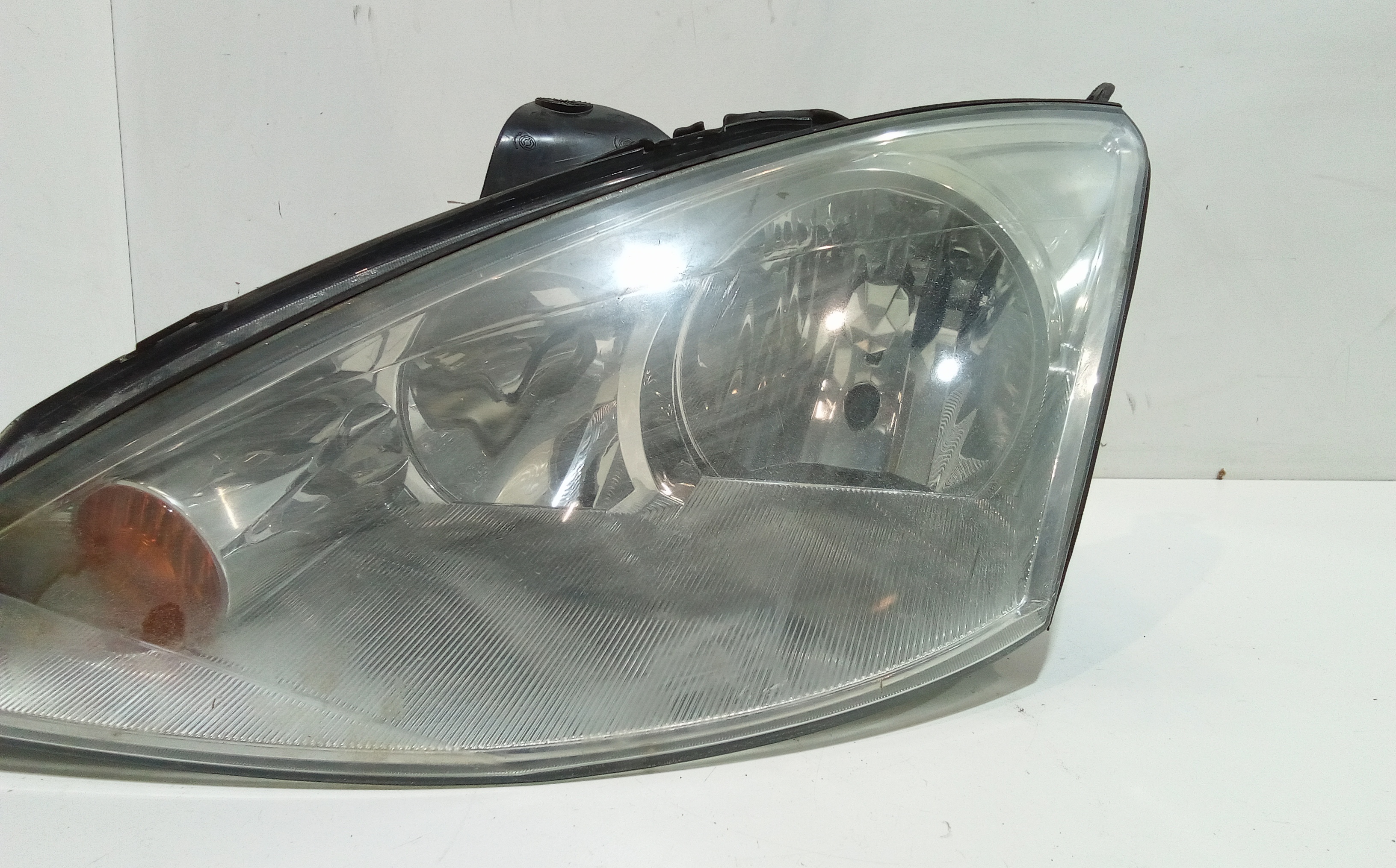 Faro anteriore Sinistro Guida per Ford Focus Berlina 2 Serie (2001 - 2004)