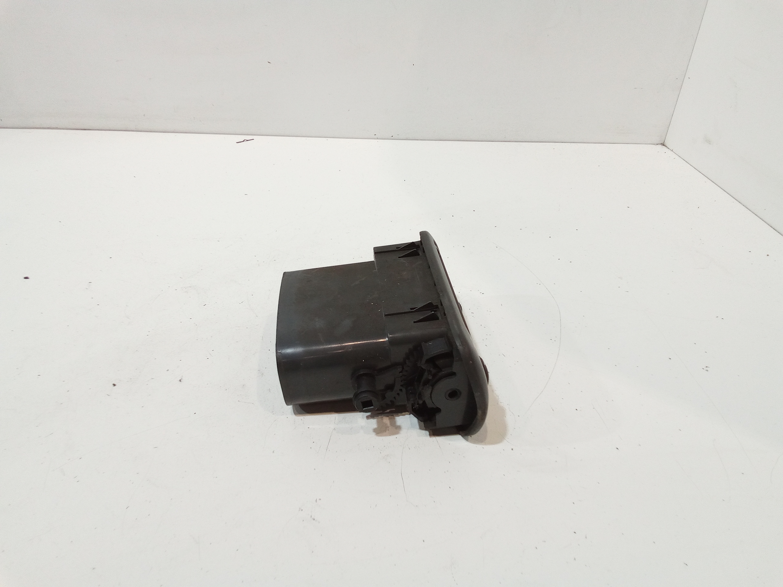 Bocchetta aria cruscotto lato guida per Fiat Punto Berlina 3p (1993 - 1999)