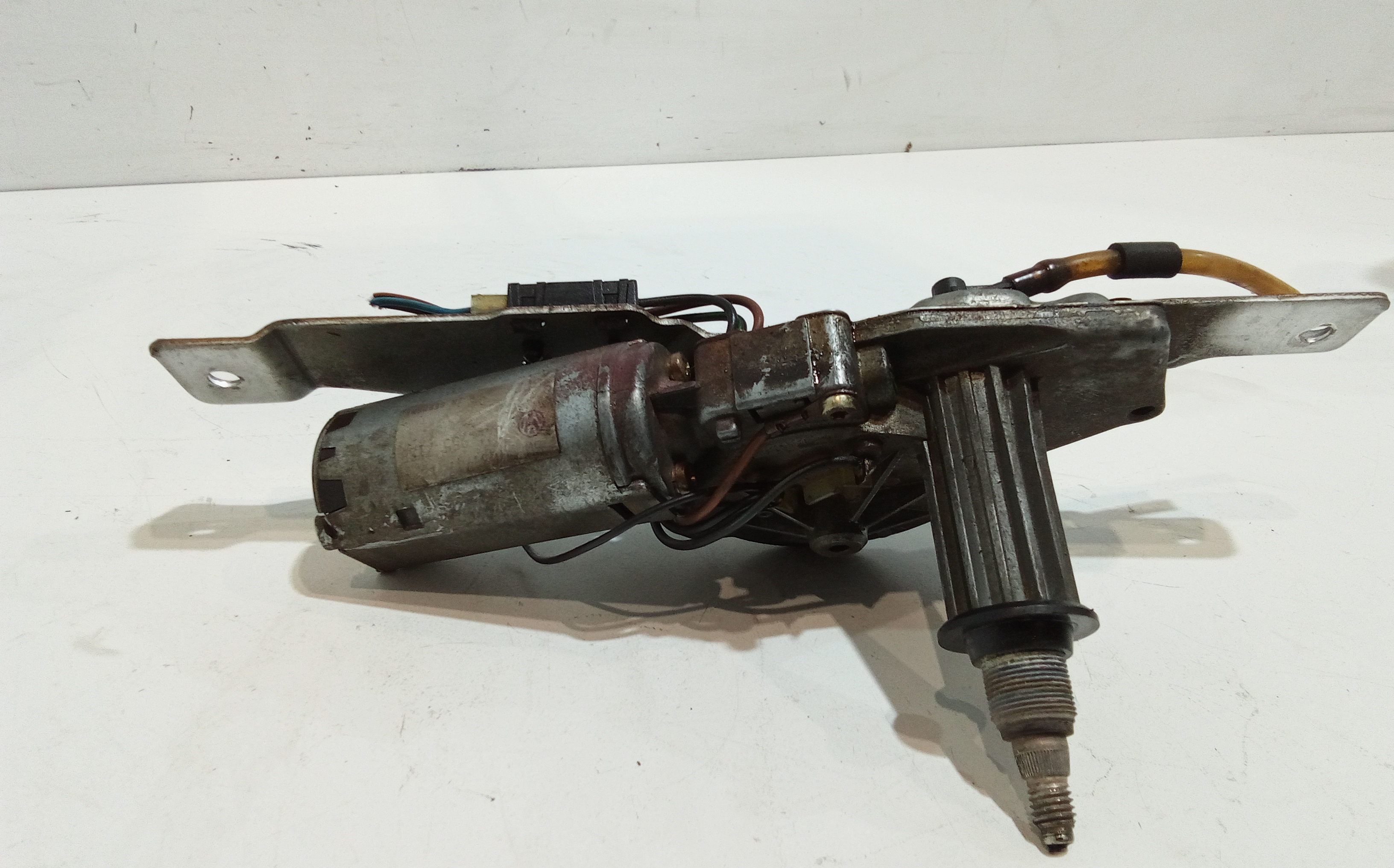 Motorino Tergicristallo Posteriore per Volkswagen Polo 2 Serie (1981 - 1994)