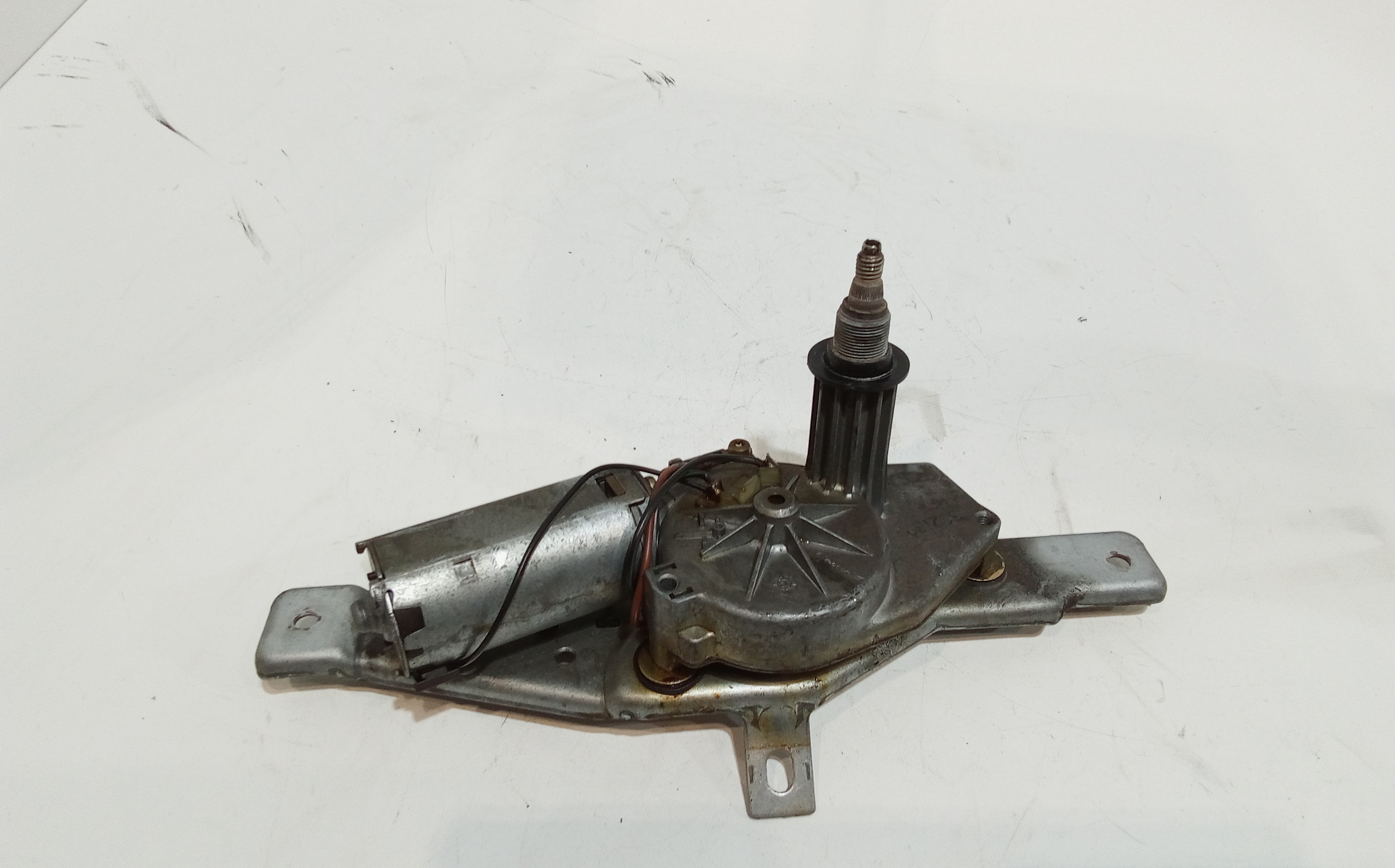 Motorino Tergicristallo Posteriore per Volkswagen Polo 2 Serie (1981 - 1994)